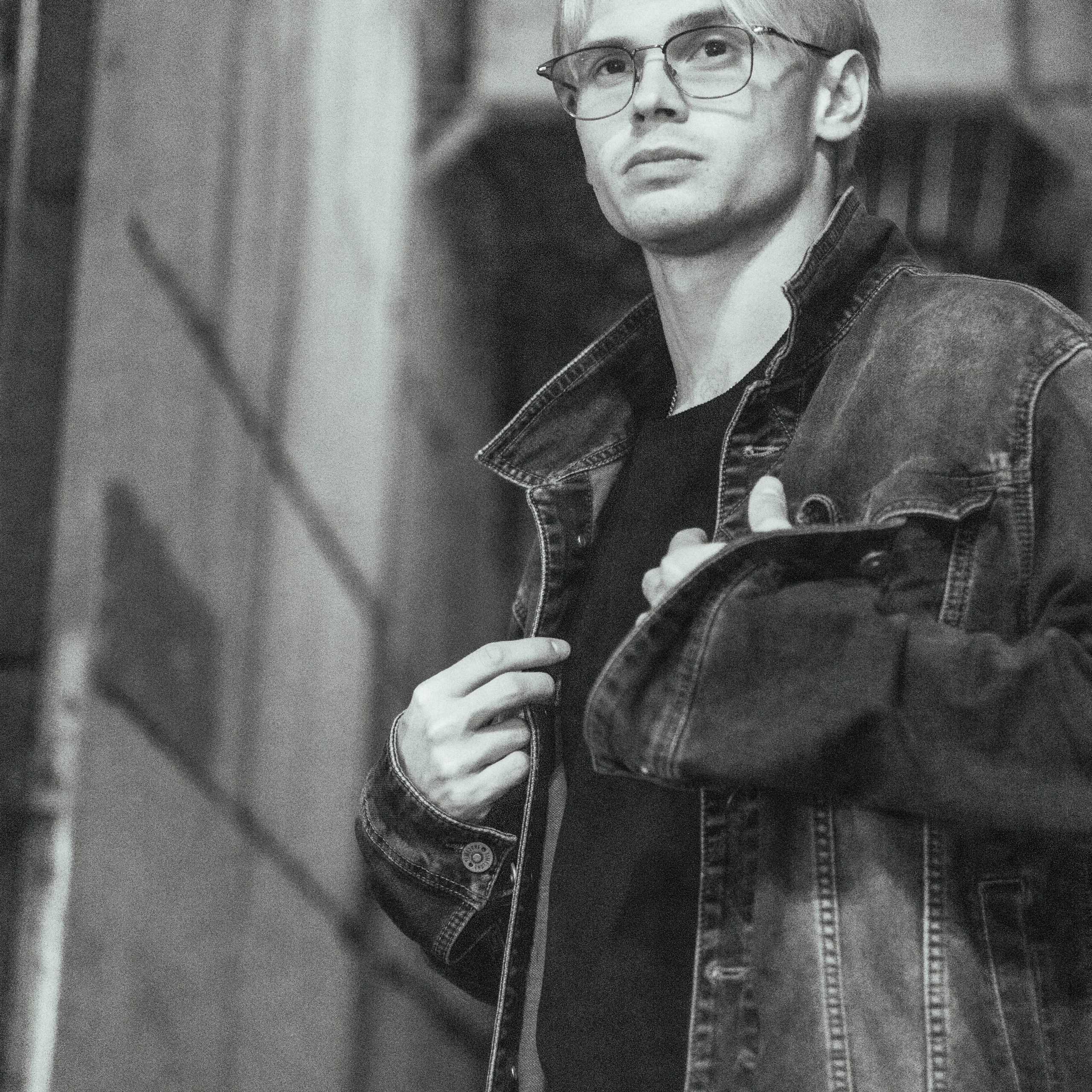 Сергей. Jean De Vivre Gallery