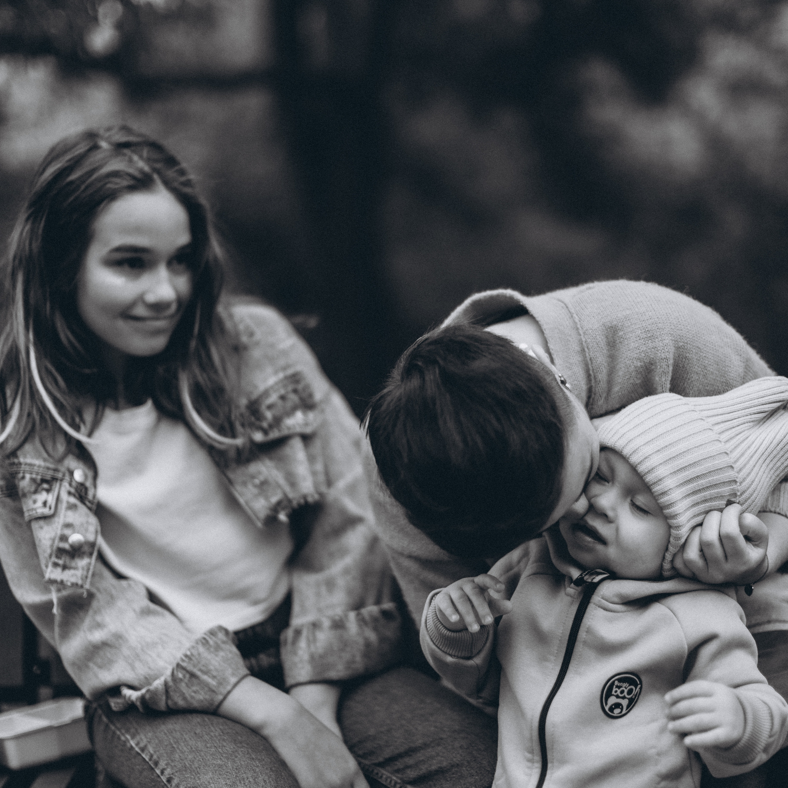 Настя, Ксю и Гри. Прогулка