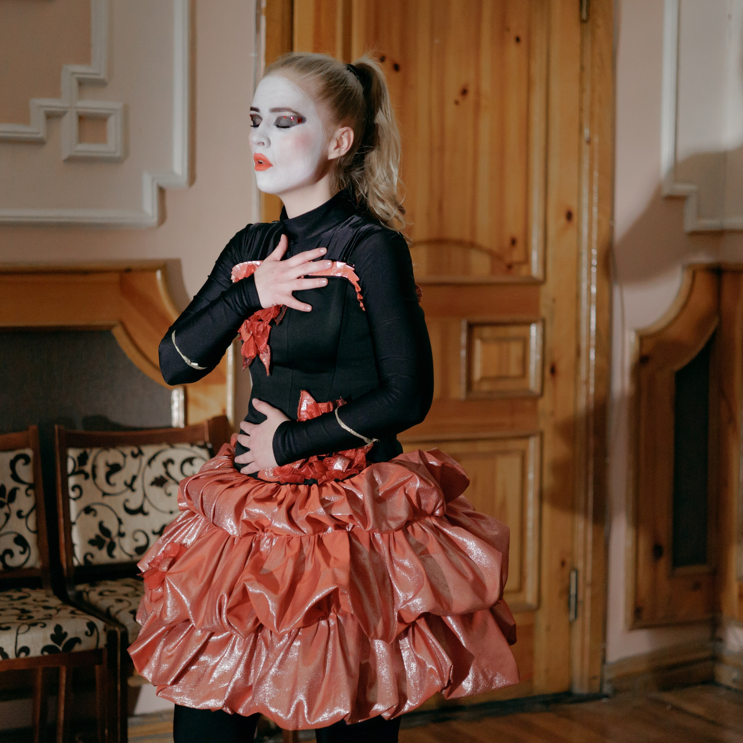 Ночная экскурсия по Камерному театру