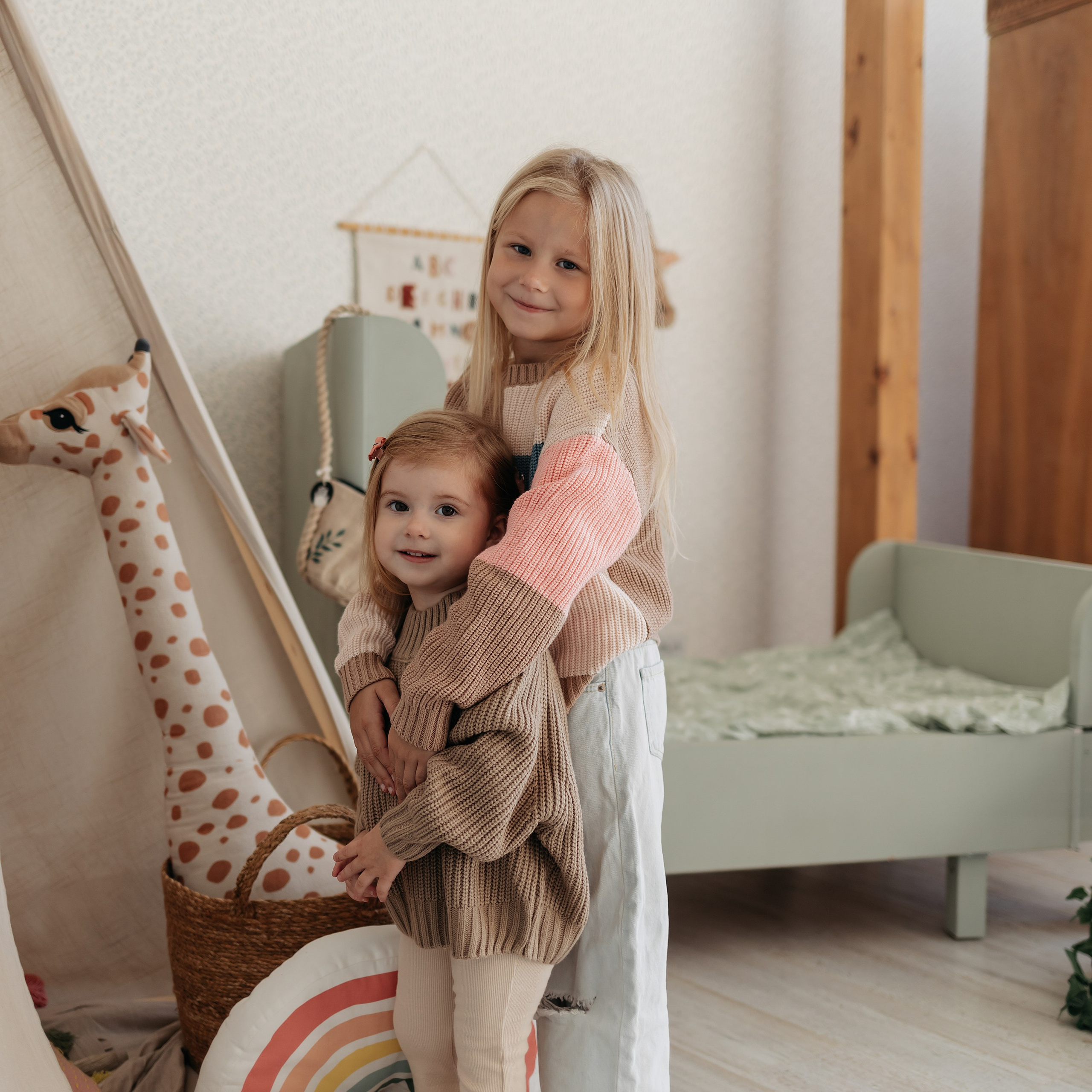 Настя, Жанночка и Алиса