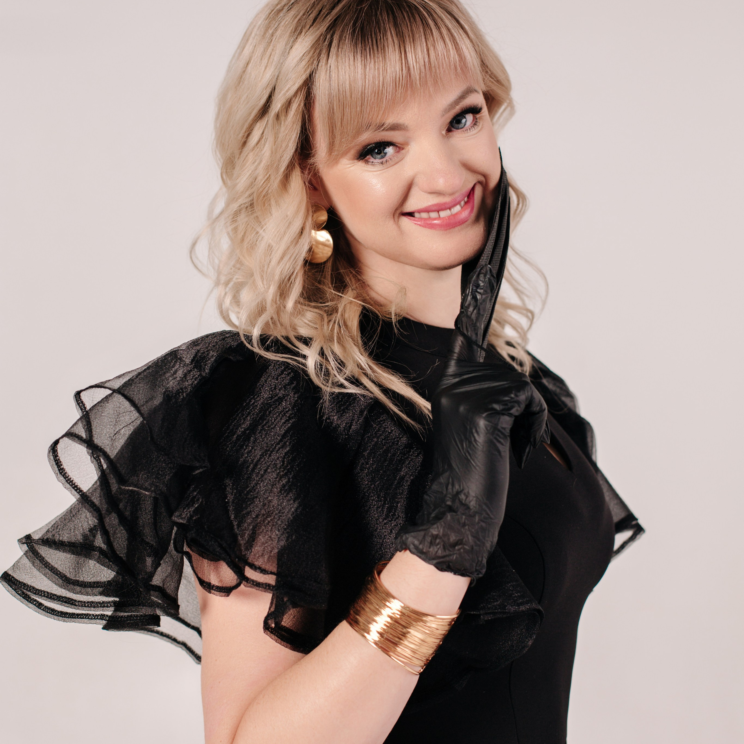 Алла (контент-съёмка для мастера по маникюру-2)