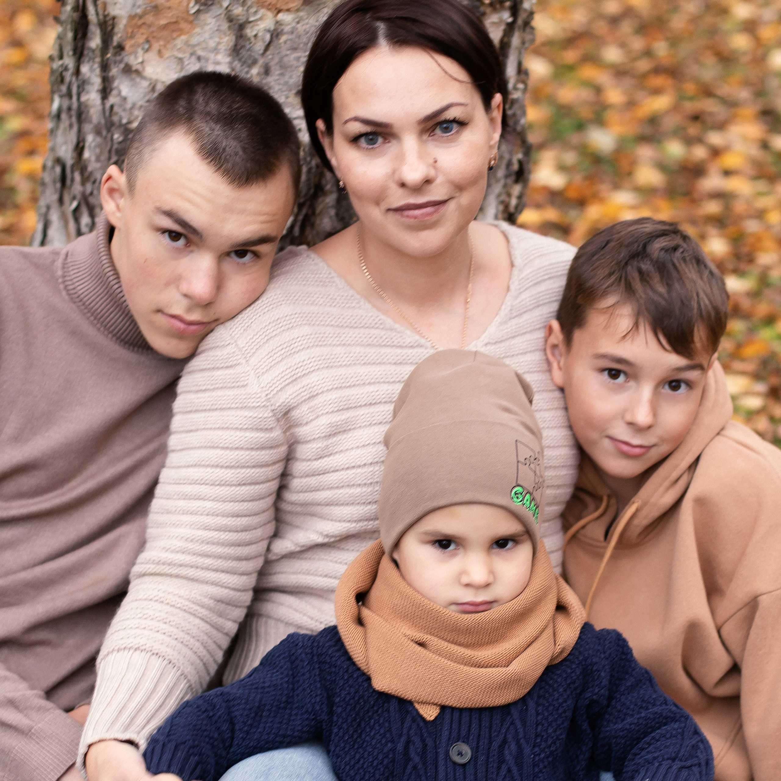 Наталья и сыновья. Осень 2022 г