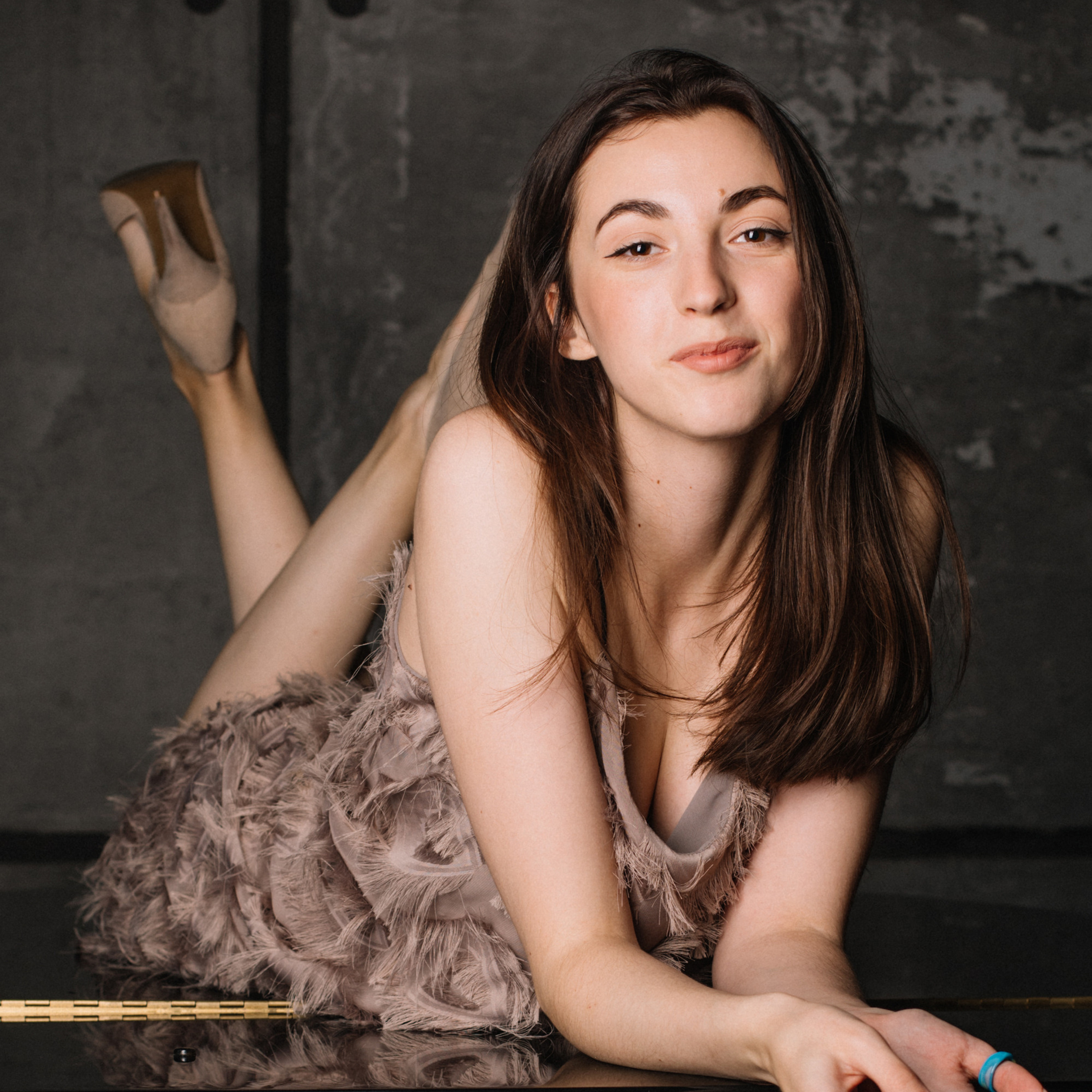 Катя в студии