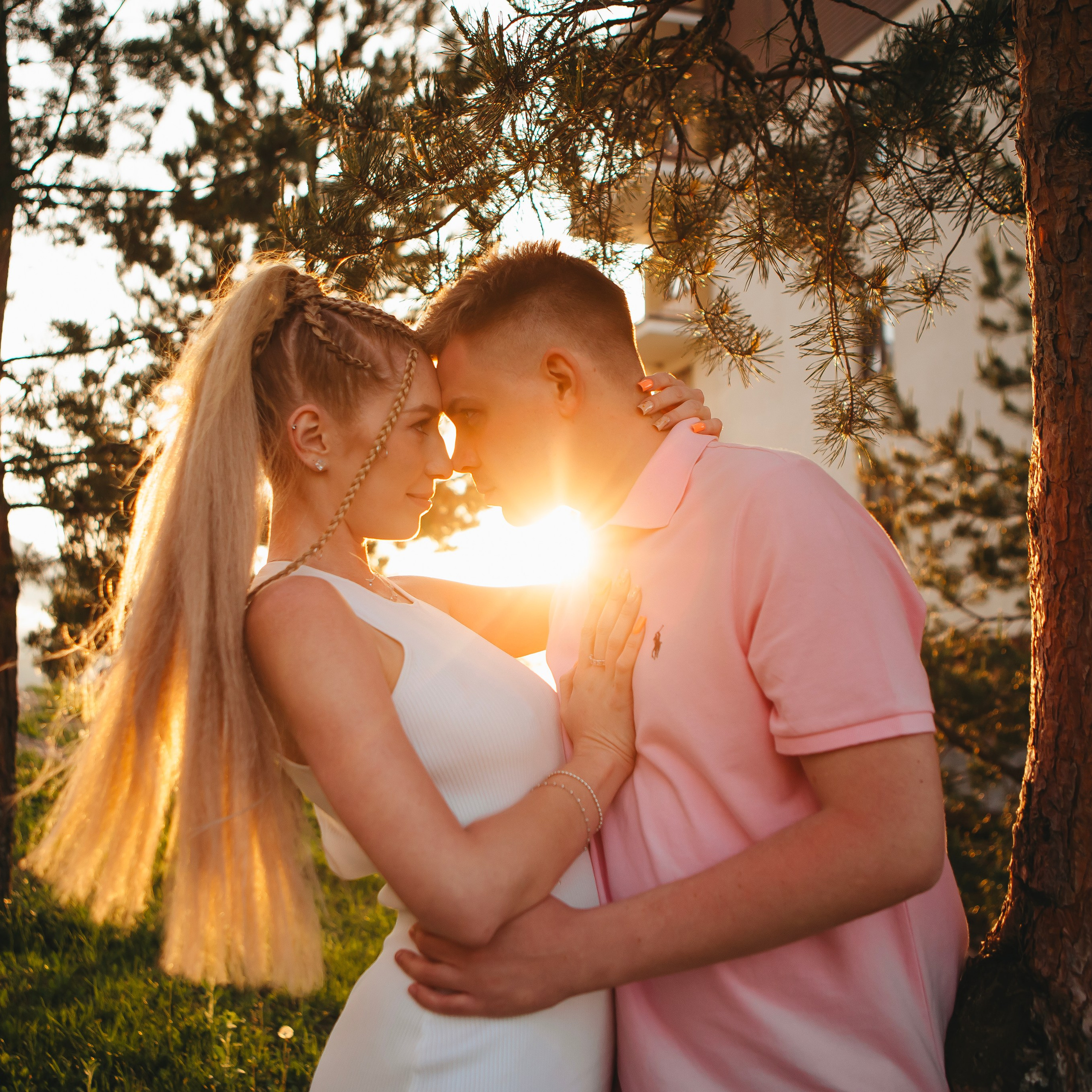 искры между нами