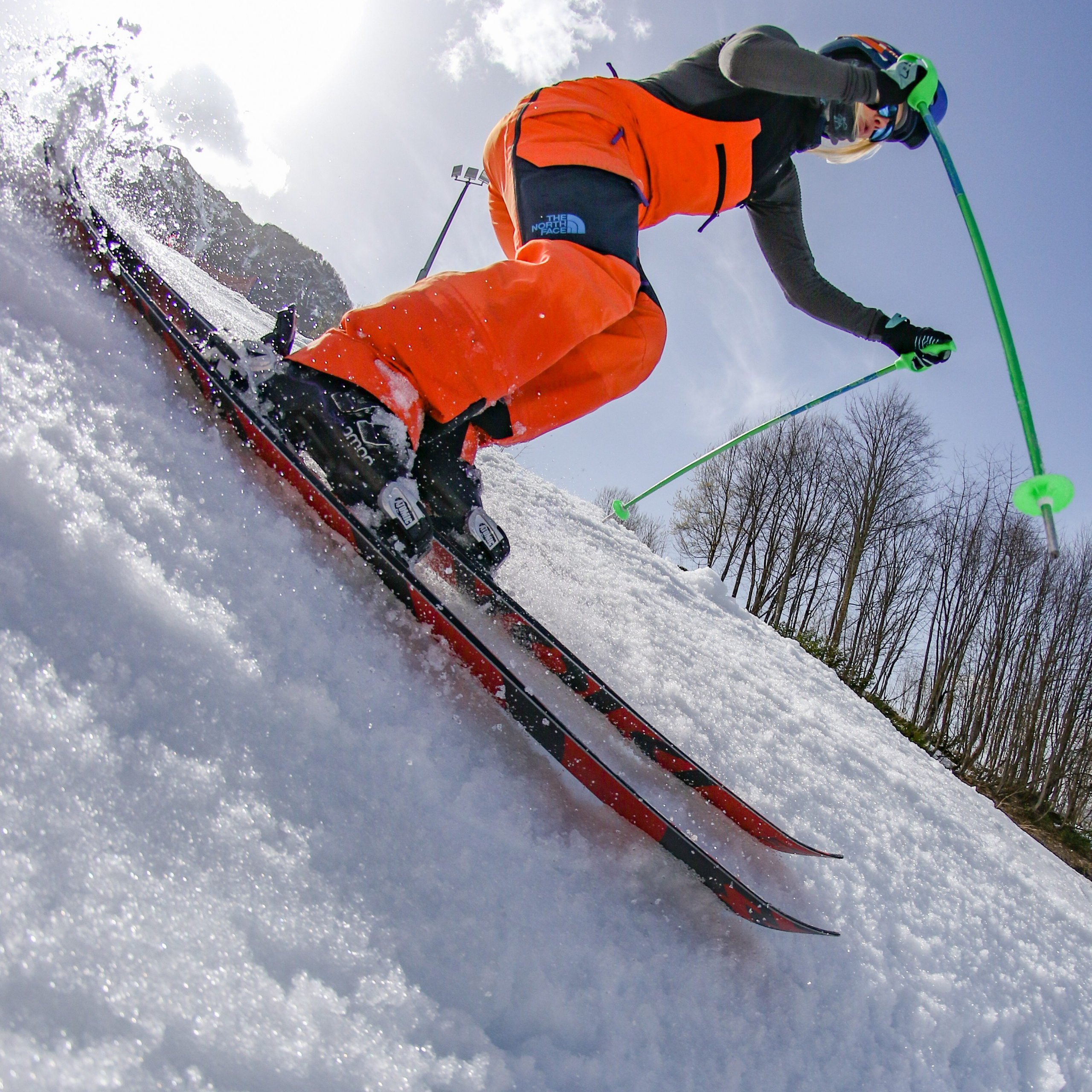 Инструктор по сноуборду и горным лыжам Красная поляна