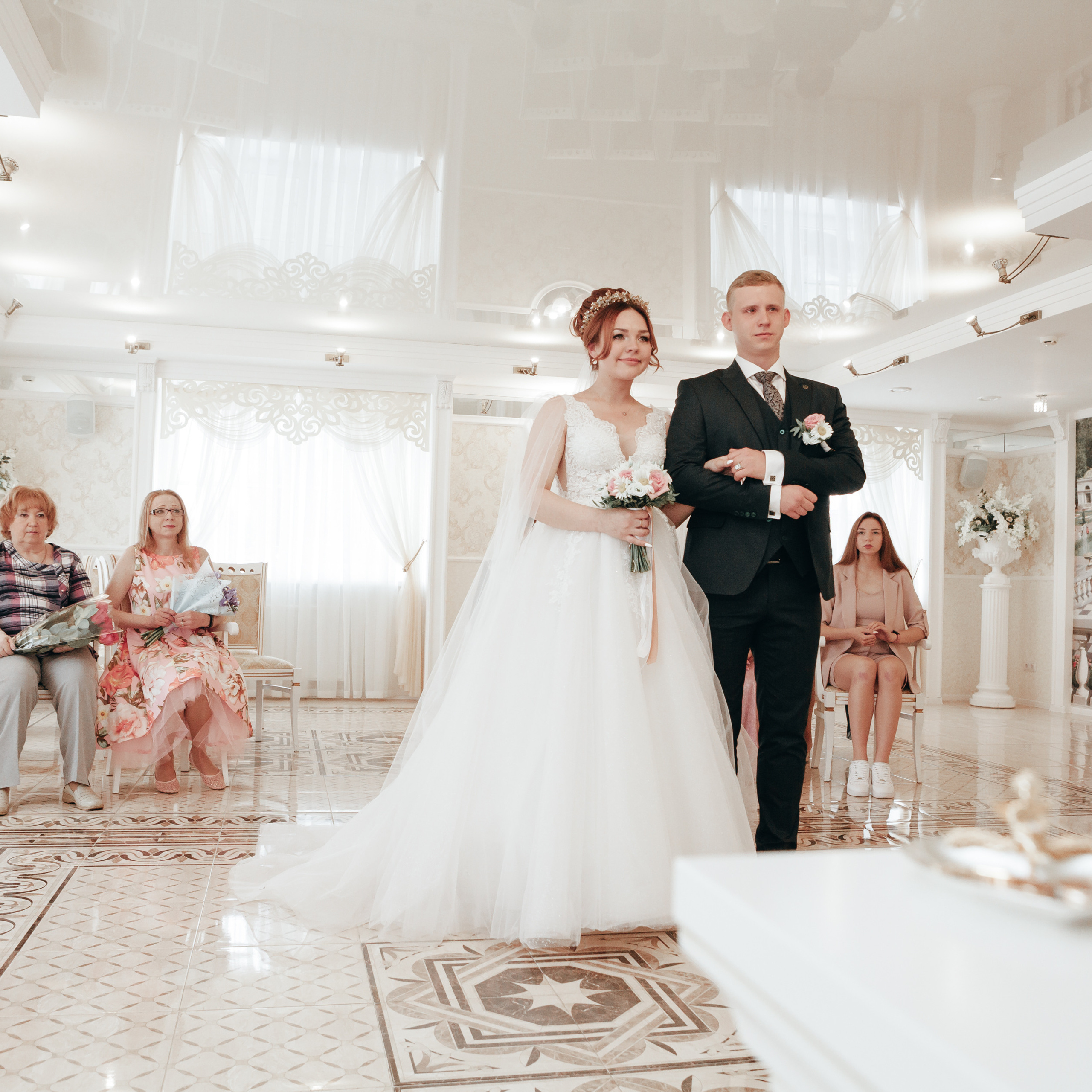 Недорогой свадебный  фотограф в санкт-петербурге