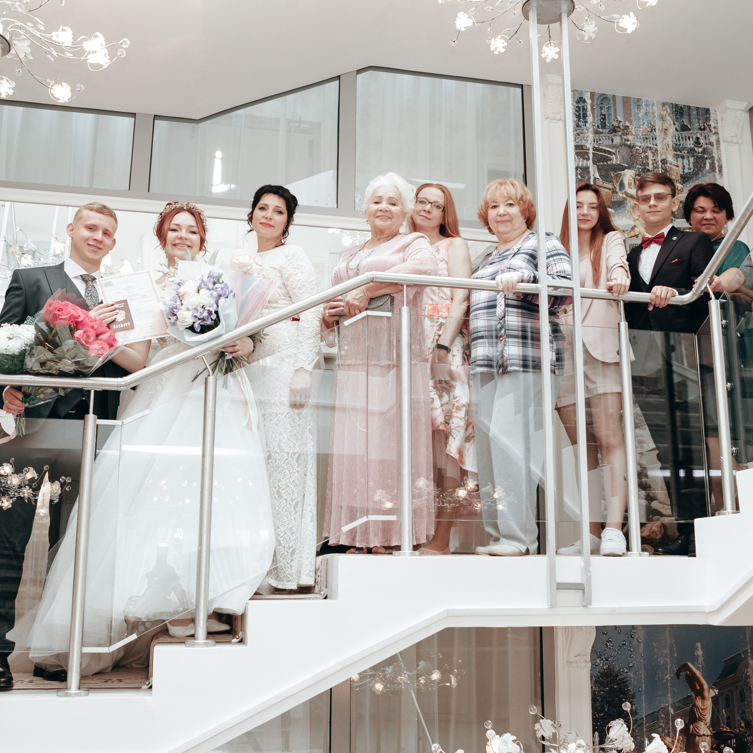 Фотосессия молодоженов. Фотосессия в ЗАГСе. Жених и невеста. 