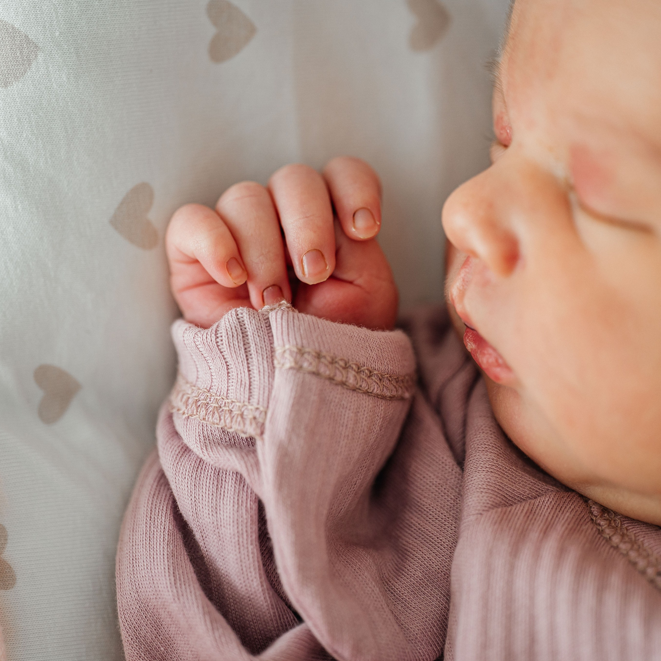 Ева родилась