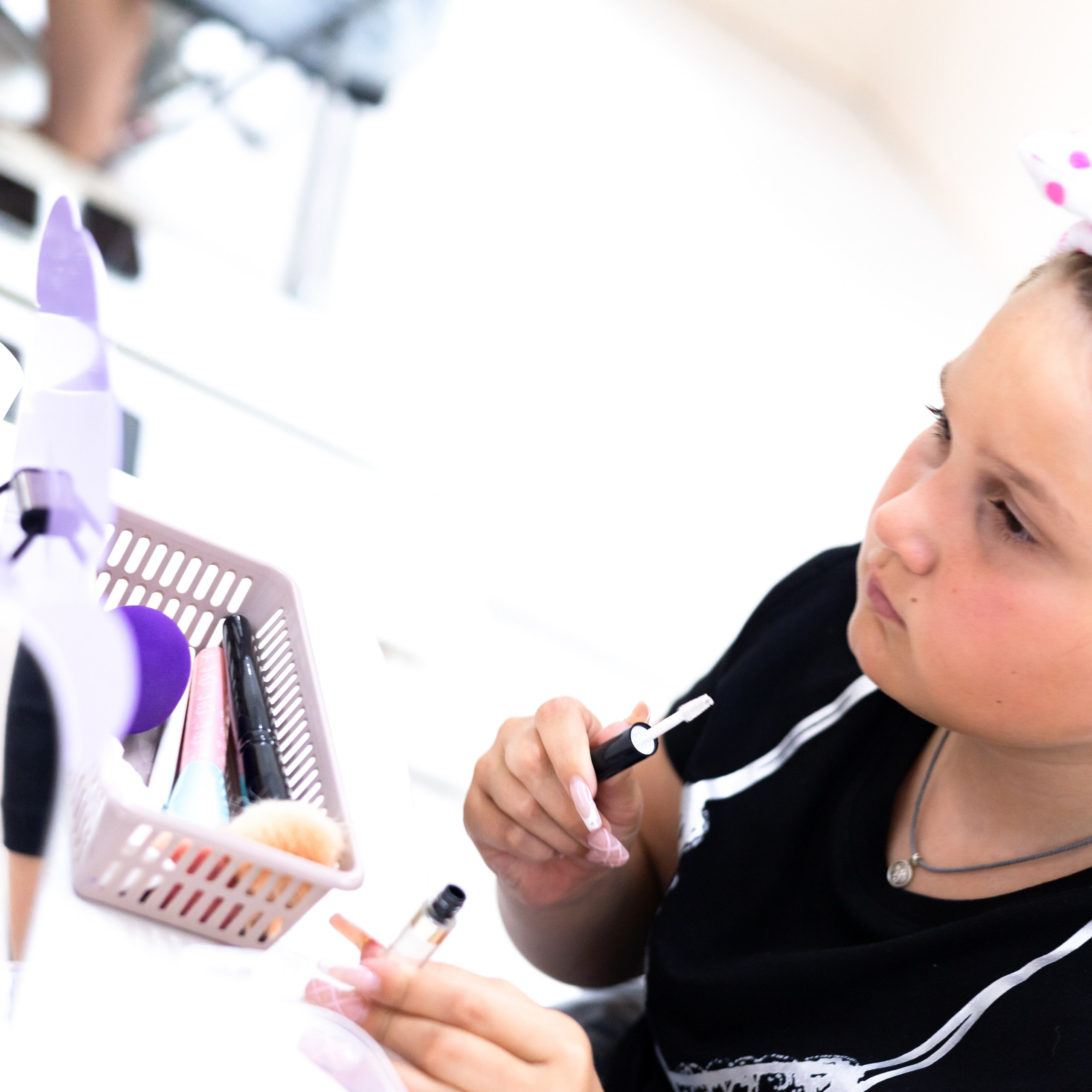 11 июля провели мастер-класс макияжа для девочек 9-11 лет. Школа для девочек во Владивостоке — Само Совершенство