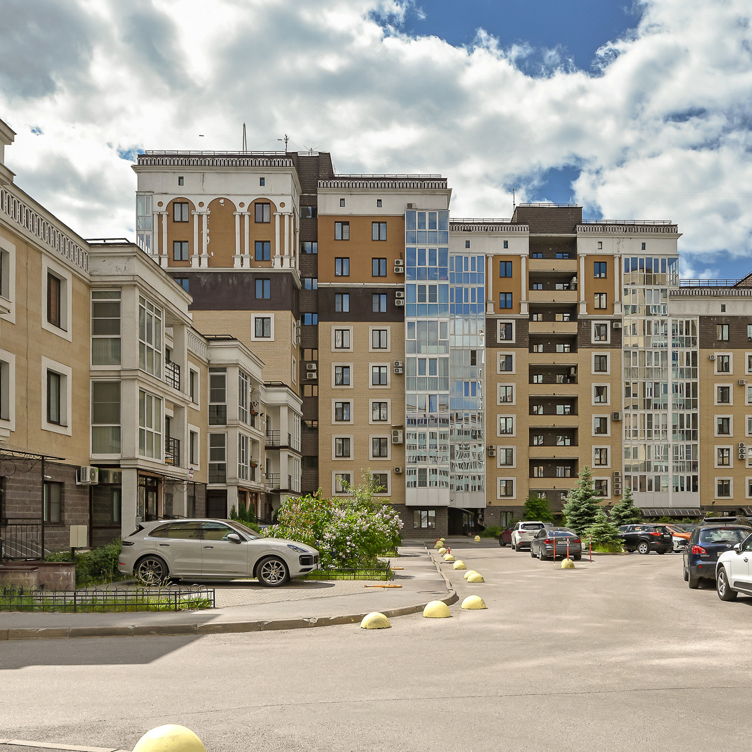 Уютная квартира на продажу в Северной столице.