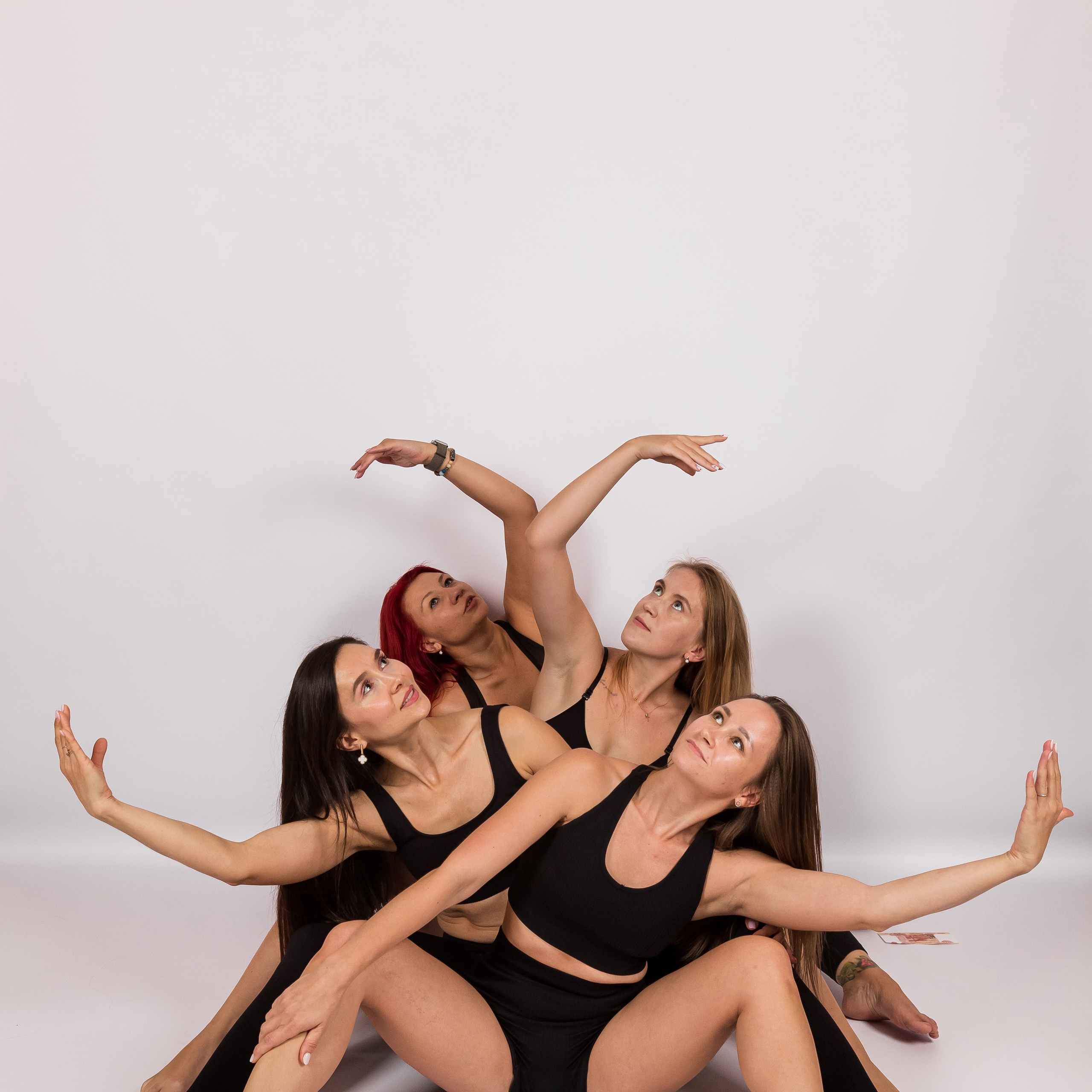 Фотостудия автопортрета DOUBLE-YOU в Сургуте