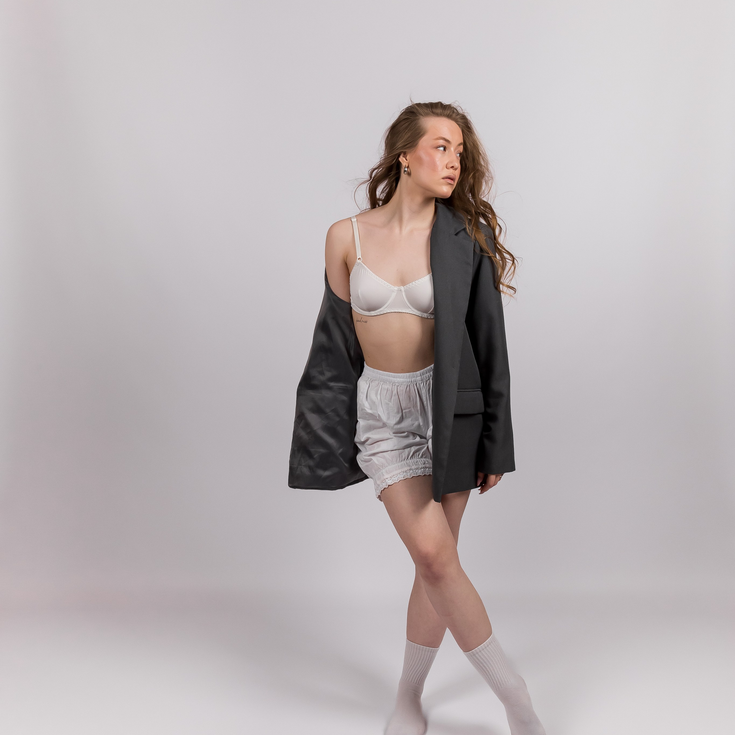 Фотостудия автопортрета DOUBLE-YOU в Сургуте