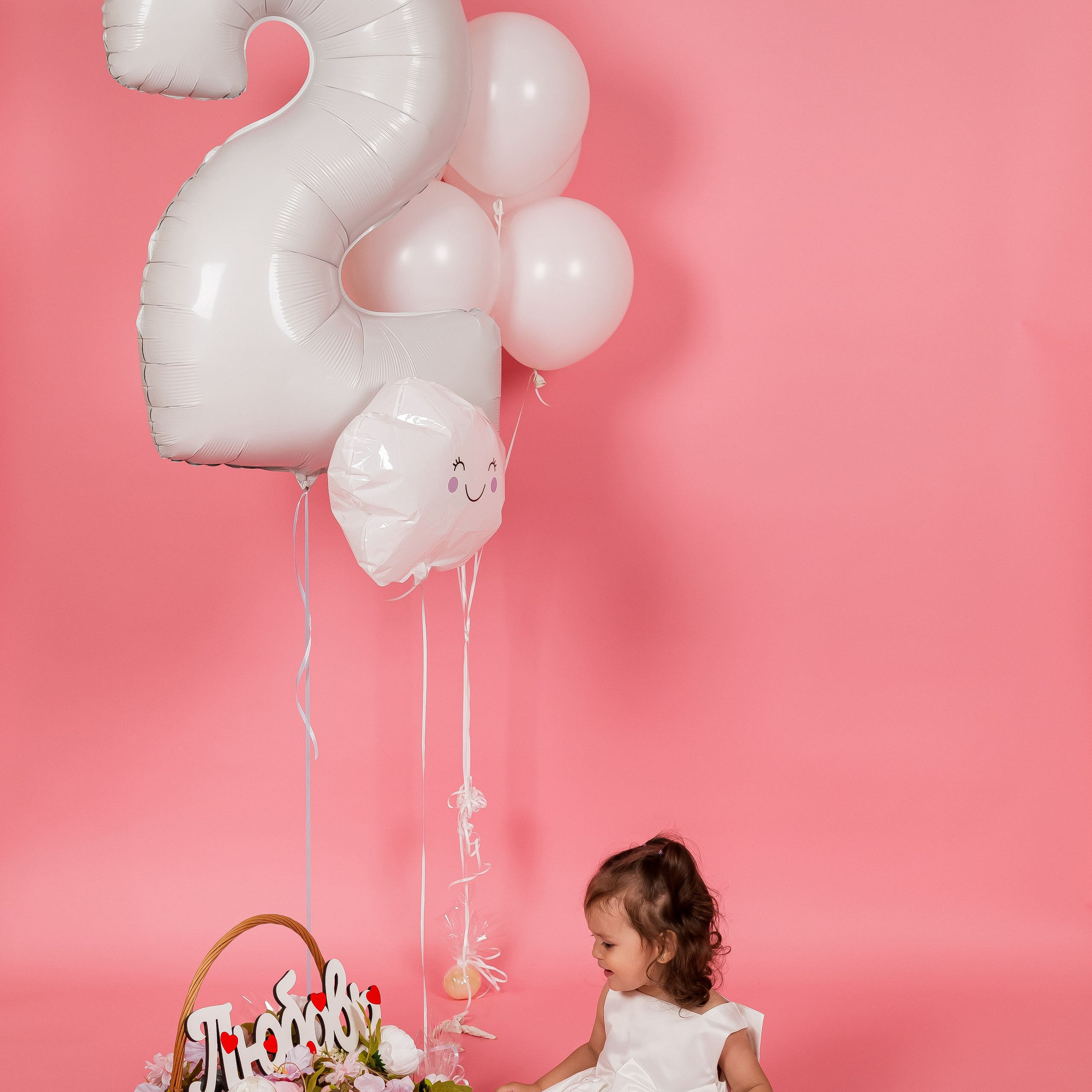 Фотостудия автопортрета DOUBLE-YOU в Сургуте