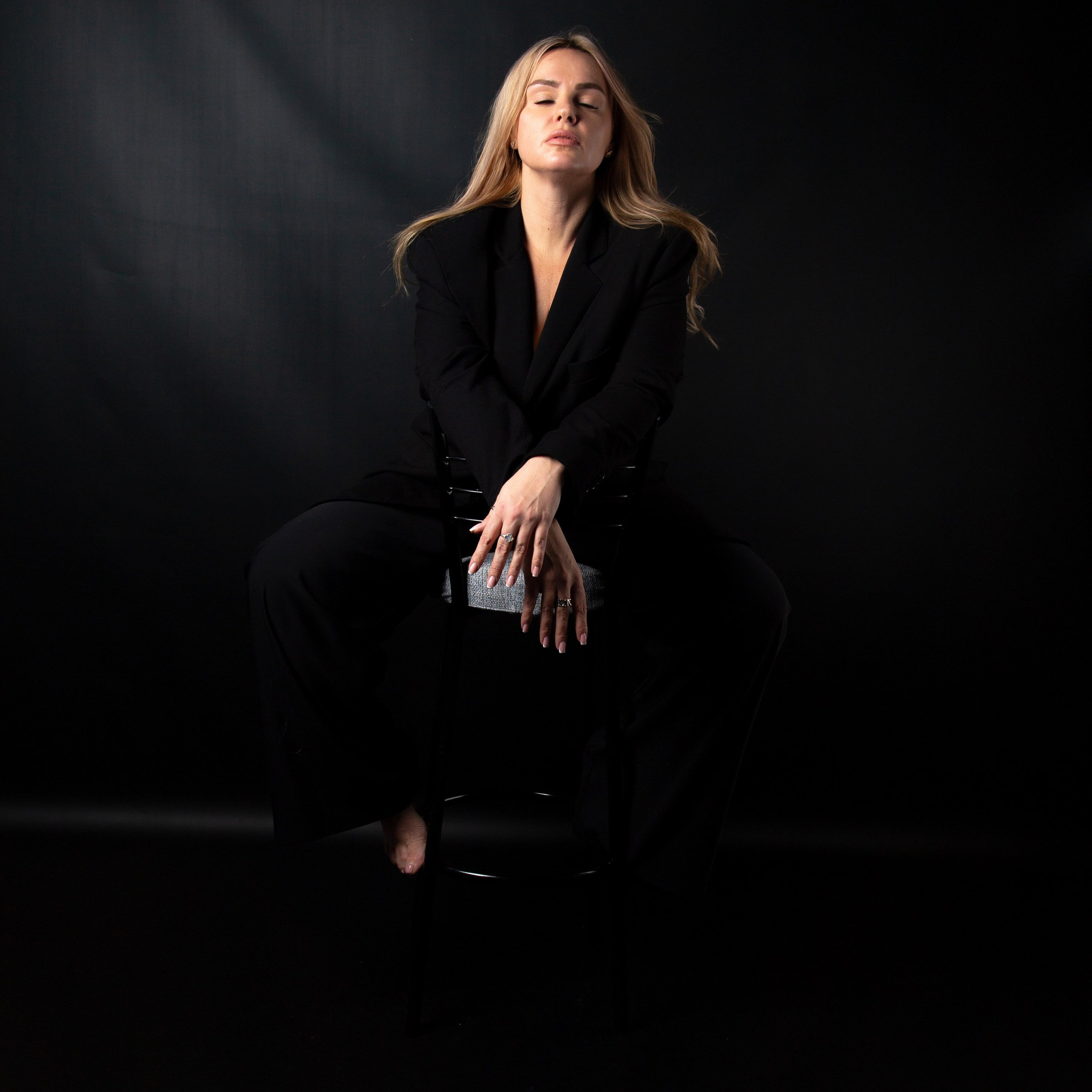 Фотостудия автопортрета DOUBLE-YOU в Сургуте