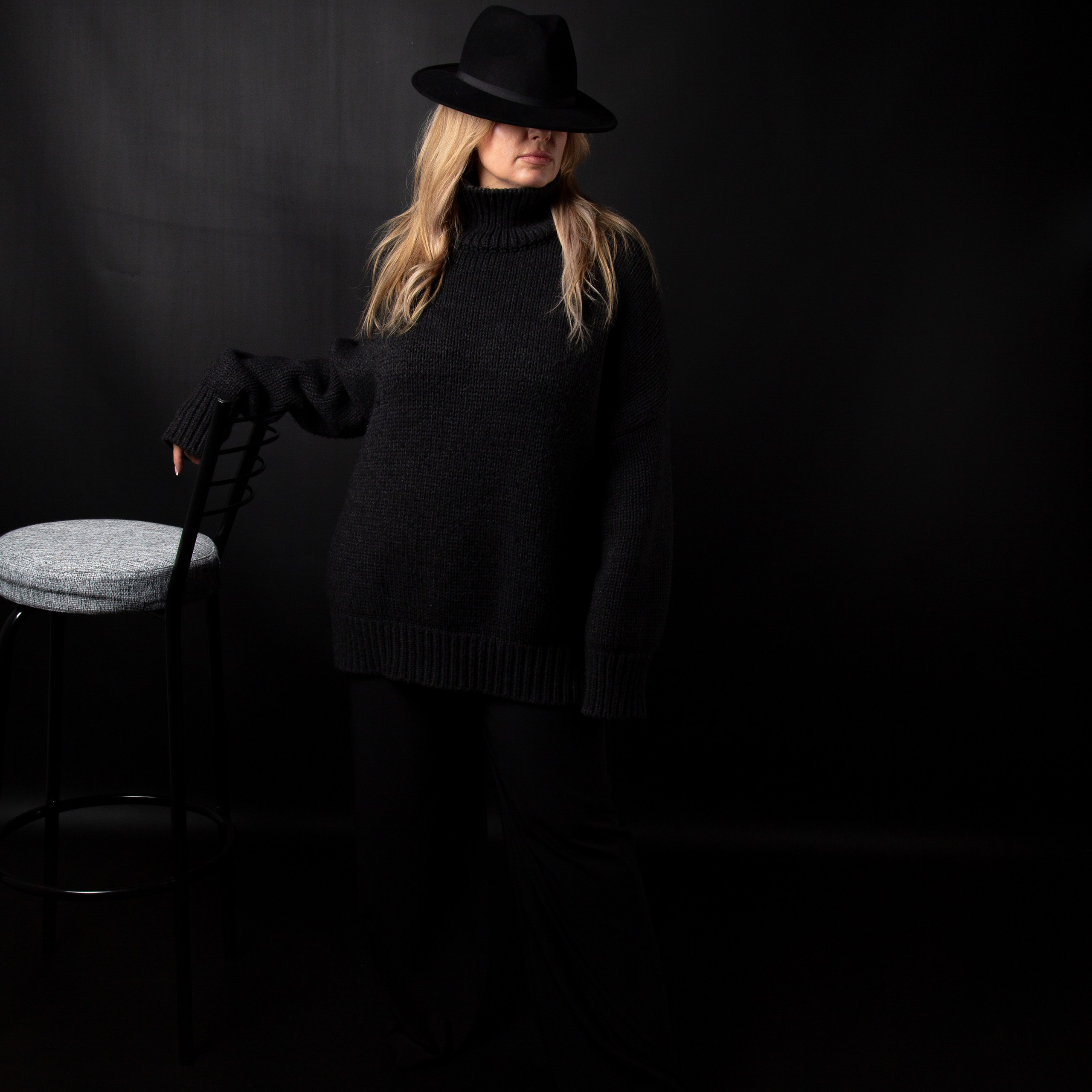 Фотостудия автопортрета DOUBLE-YOU в Сургуте