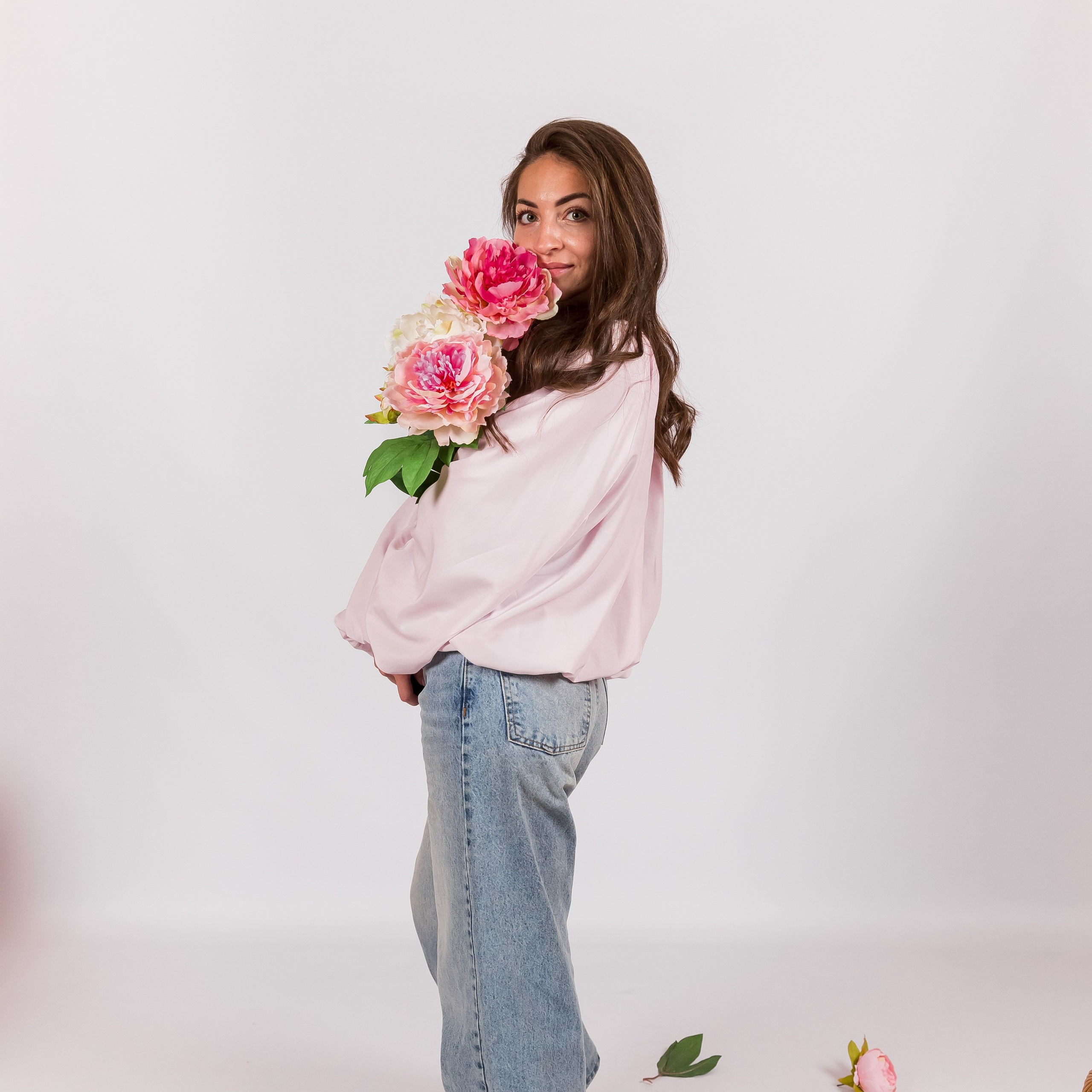 Фотостудия автопортрета DOUBLE-YOU в Сургуте