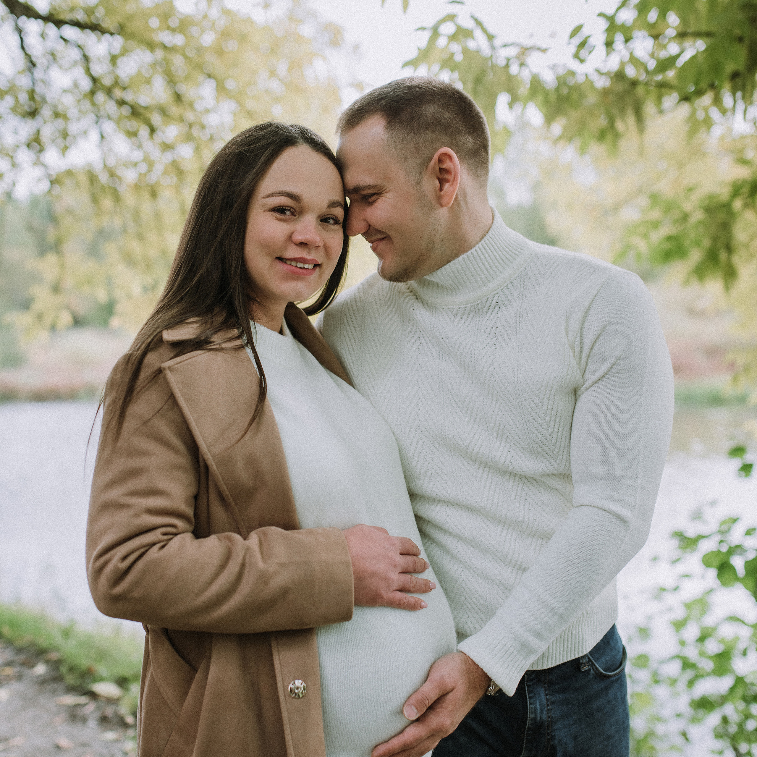 Саша и Маша (в ожидании.)