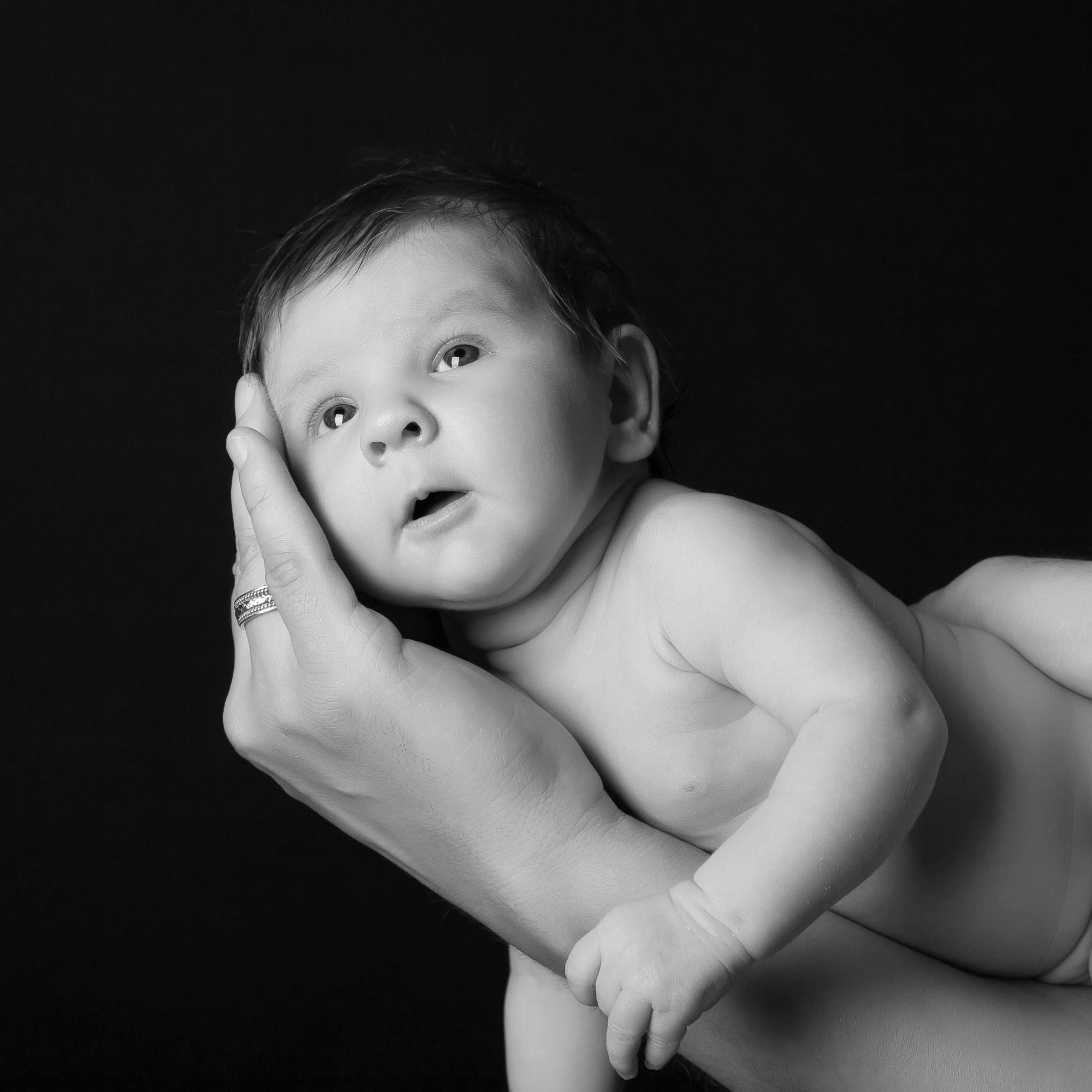 Новорожденные и младенцы