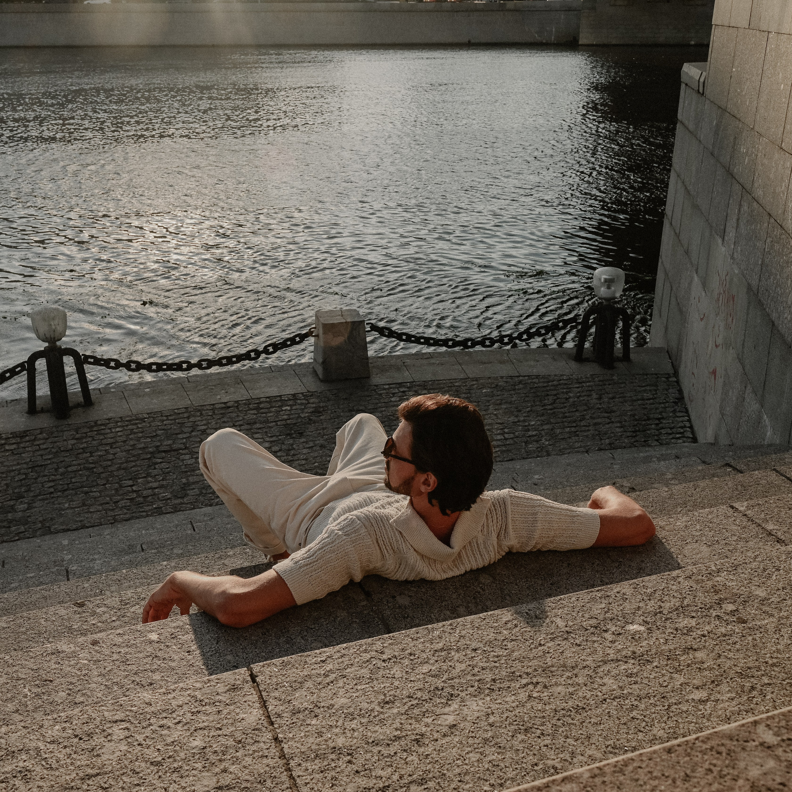 Прогулка у&nbsp;реки