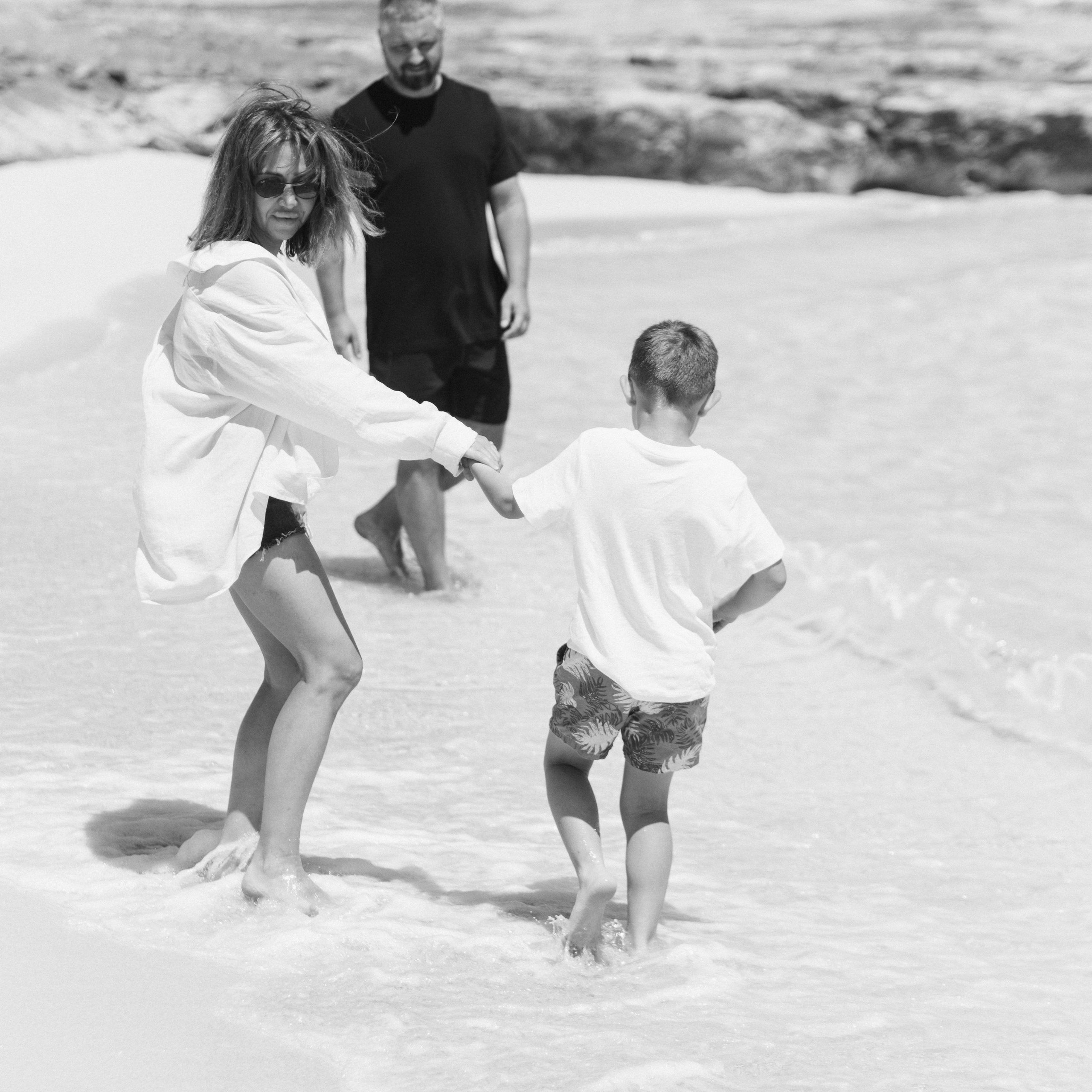 Family photoshoot having fun and rest