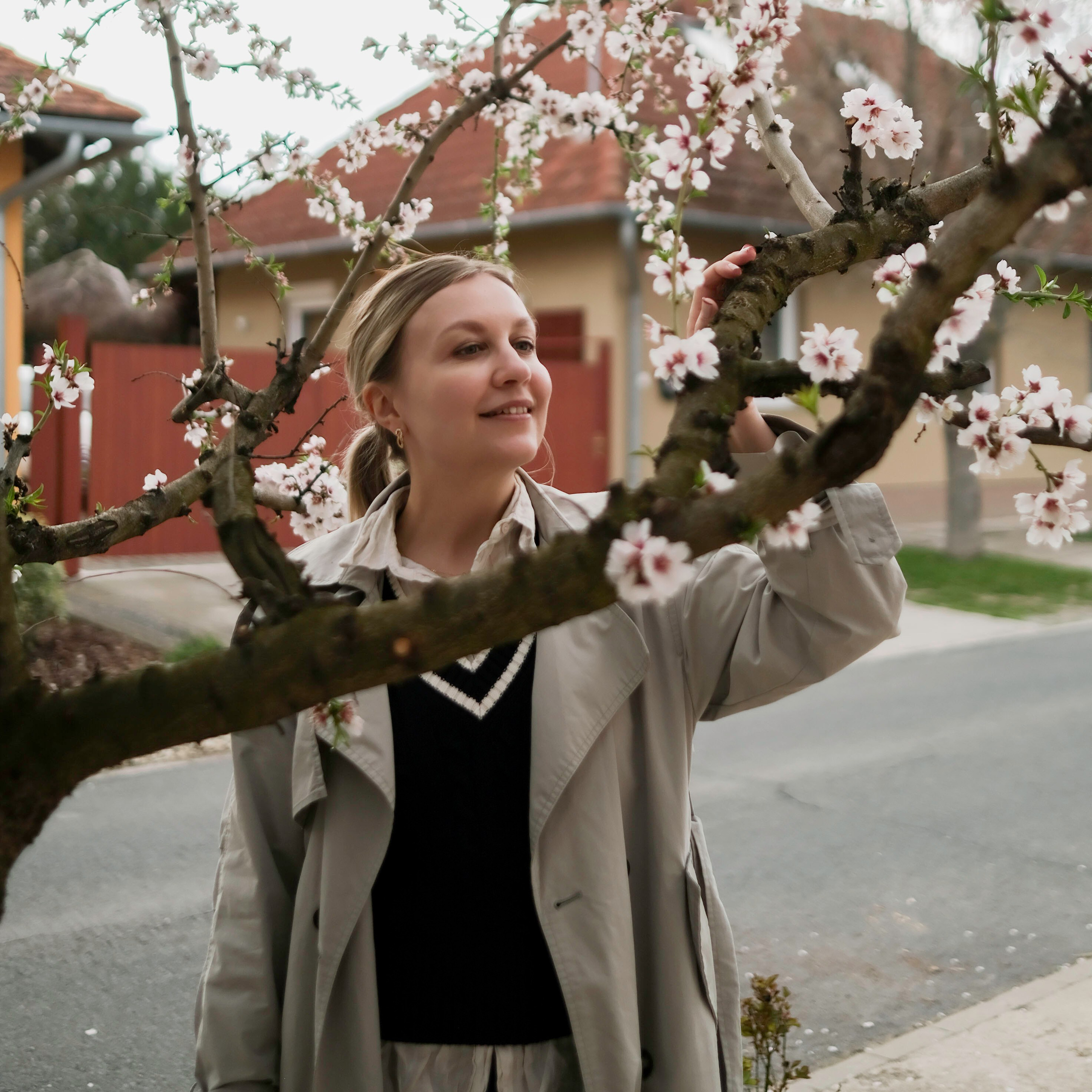 Elena. Blooming in Budapest