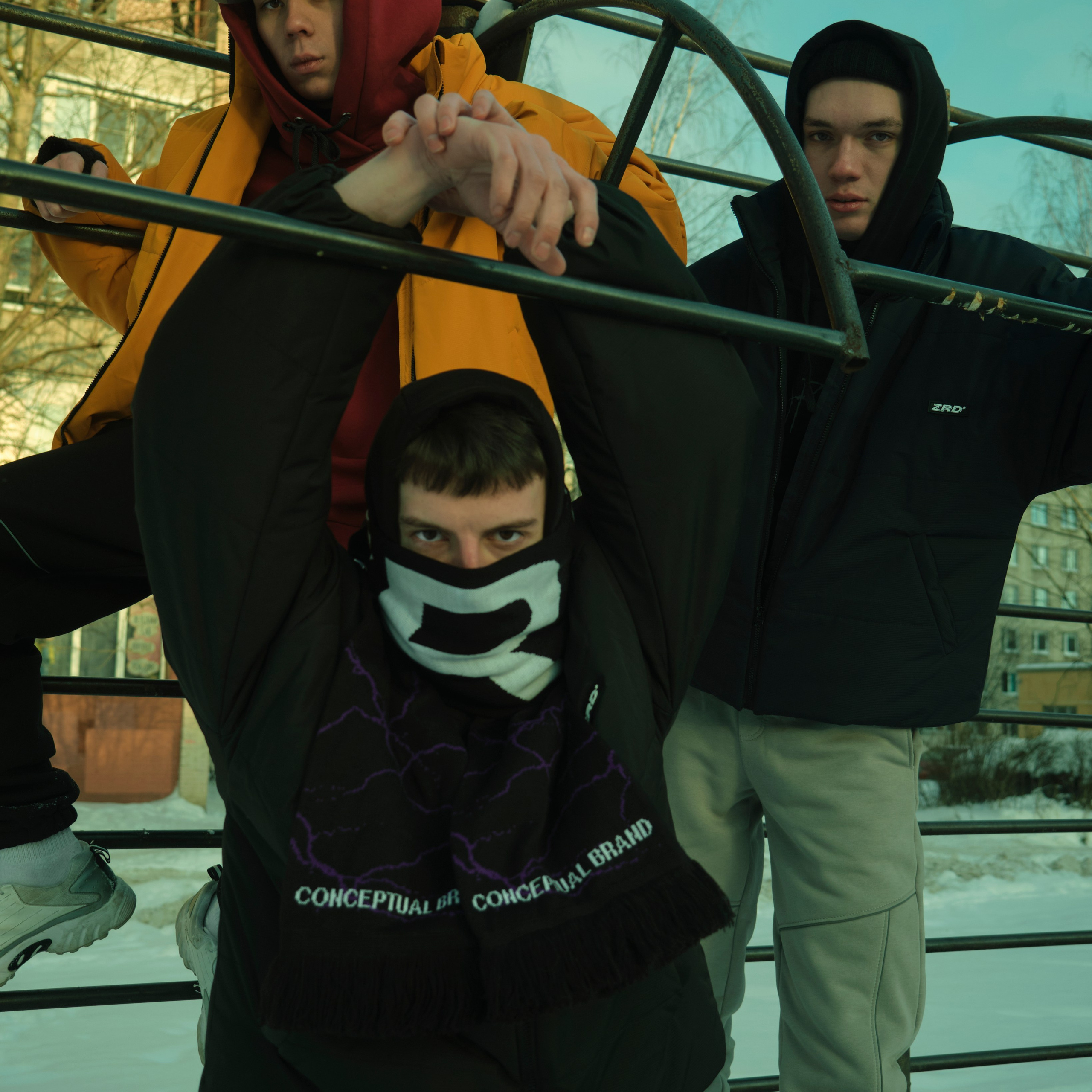 ZRD. DEVOCHKA IZ 90S