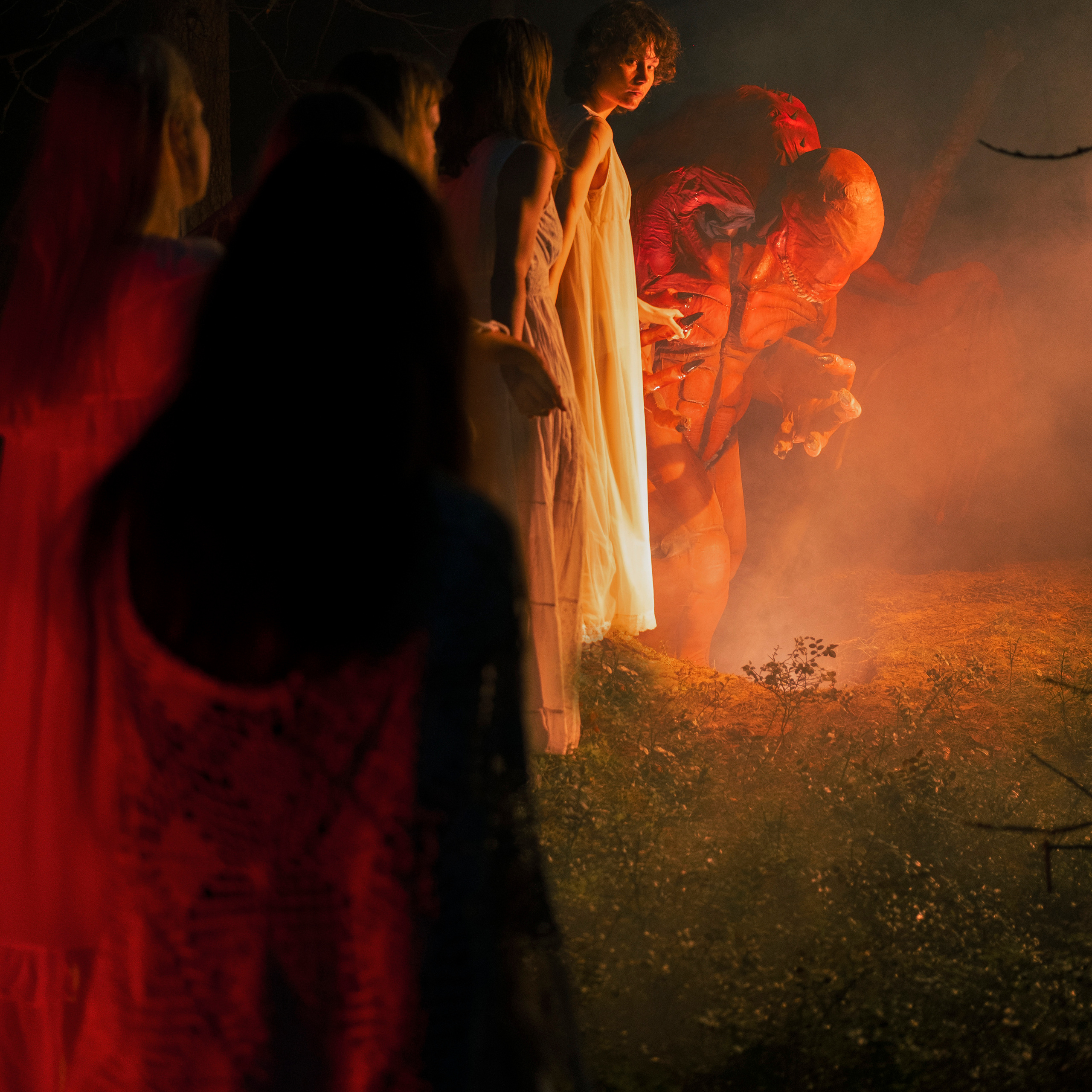 Инициация. DEVOCHKA IZ 90S