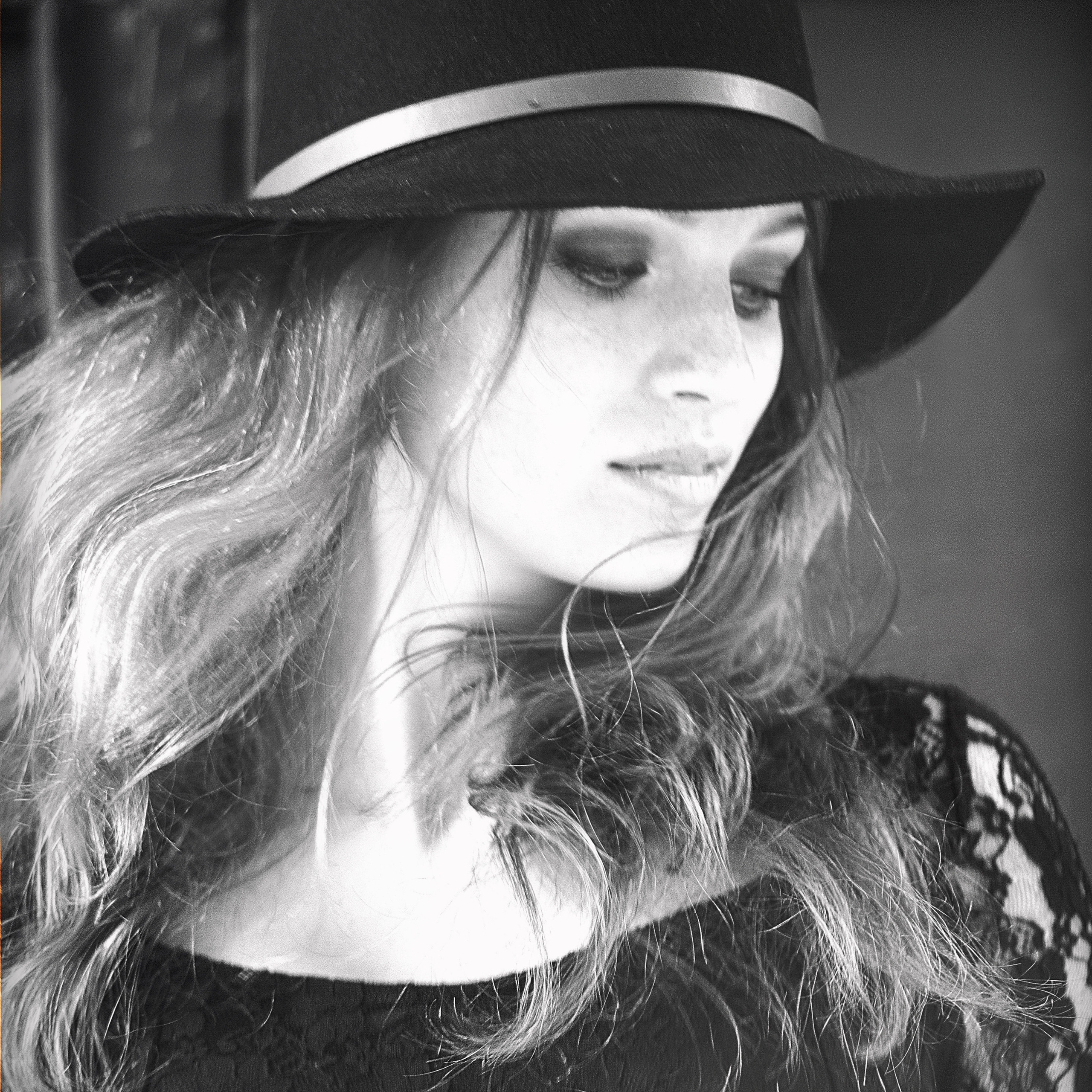 Valentina. • Blue Feather • фотография, графический дизайн, Комсомольск-на-Амуре