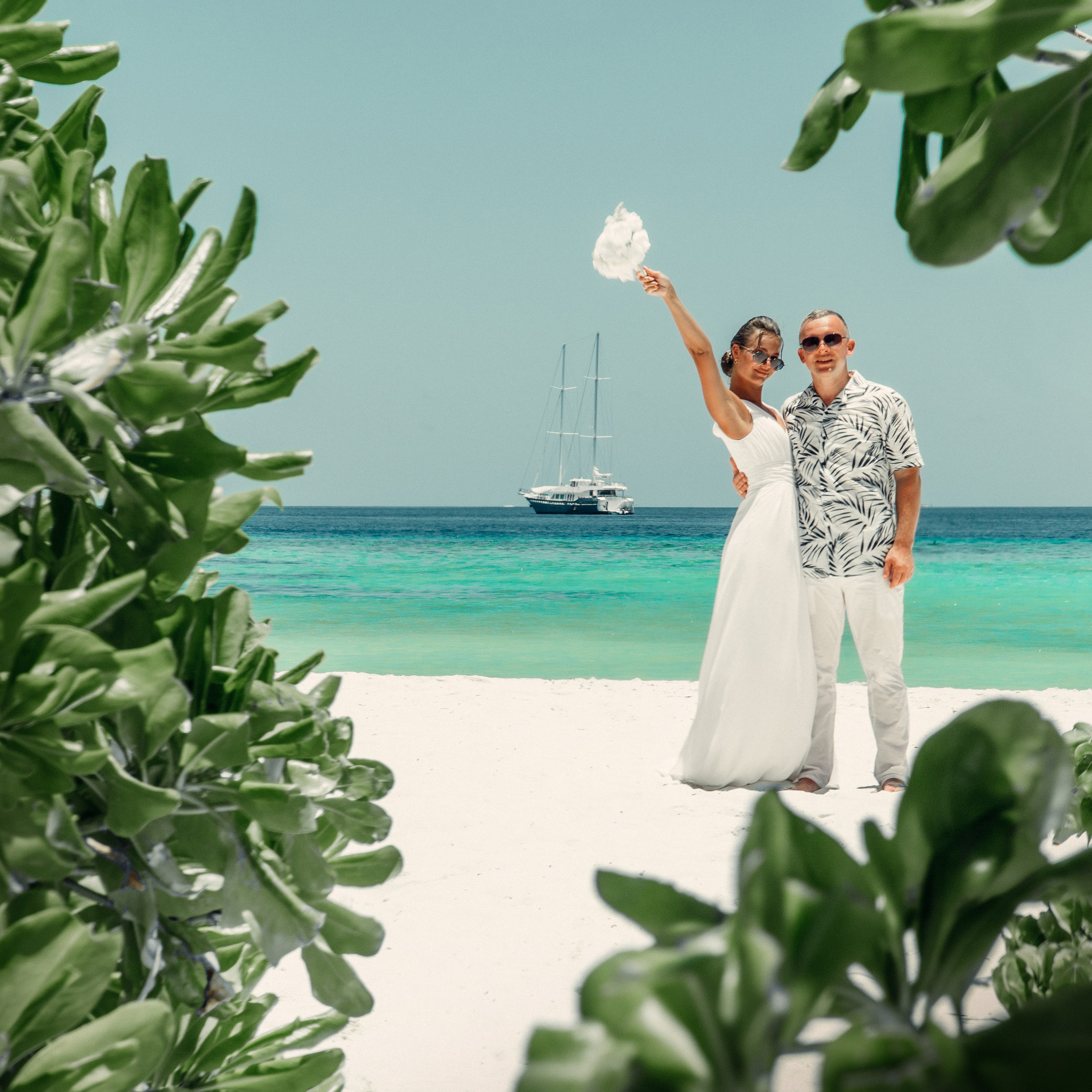 Свадебные церемонии, а так же фото и видео съемки на Мальдивах