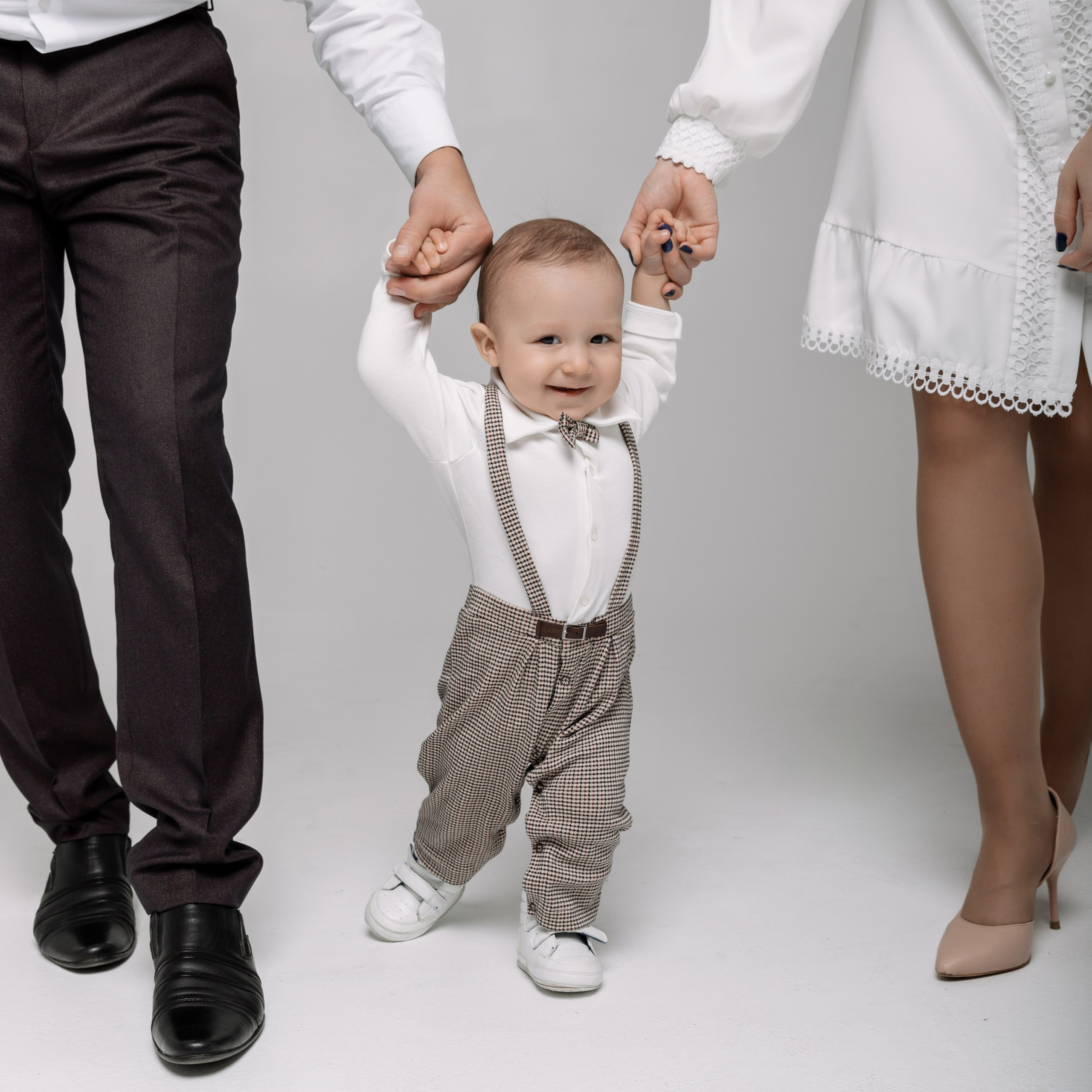 Топает малыш