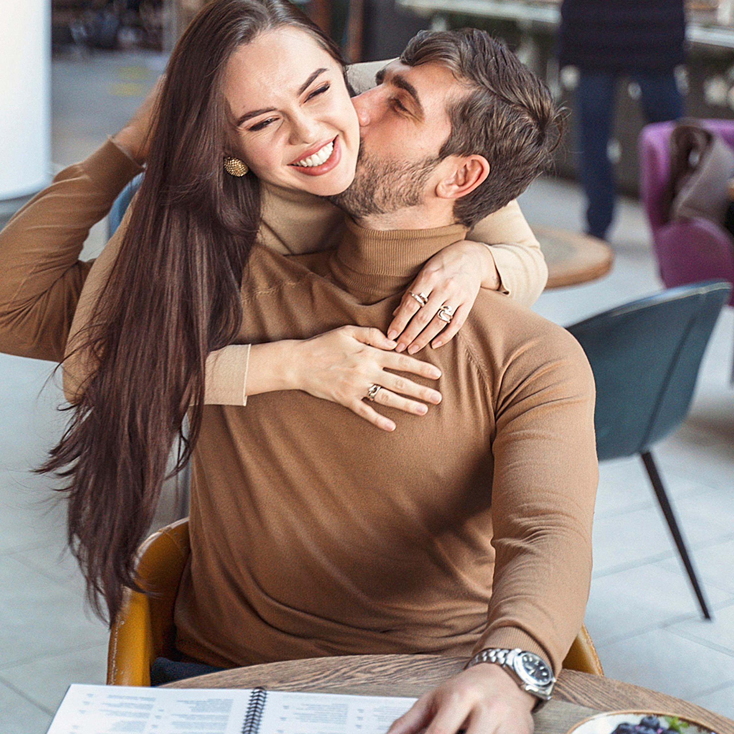 Реклама для кофейни аэропорт «Платов» (1 съемка, 3 часа)