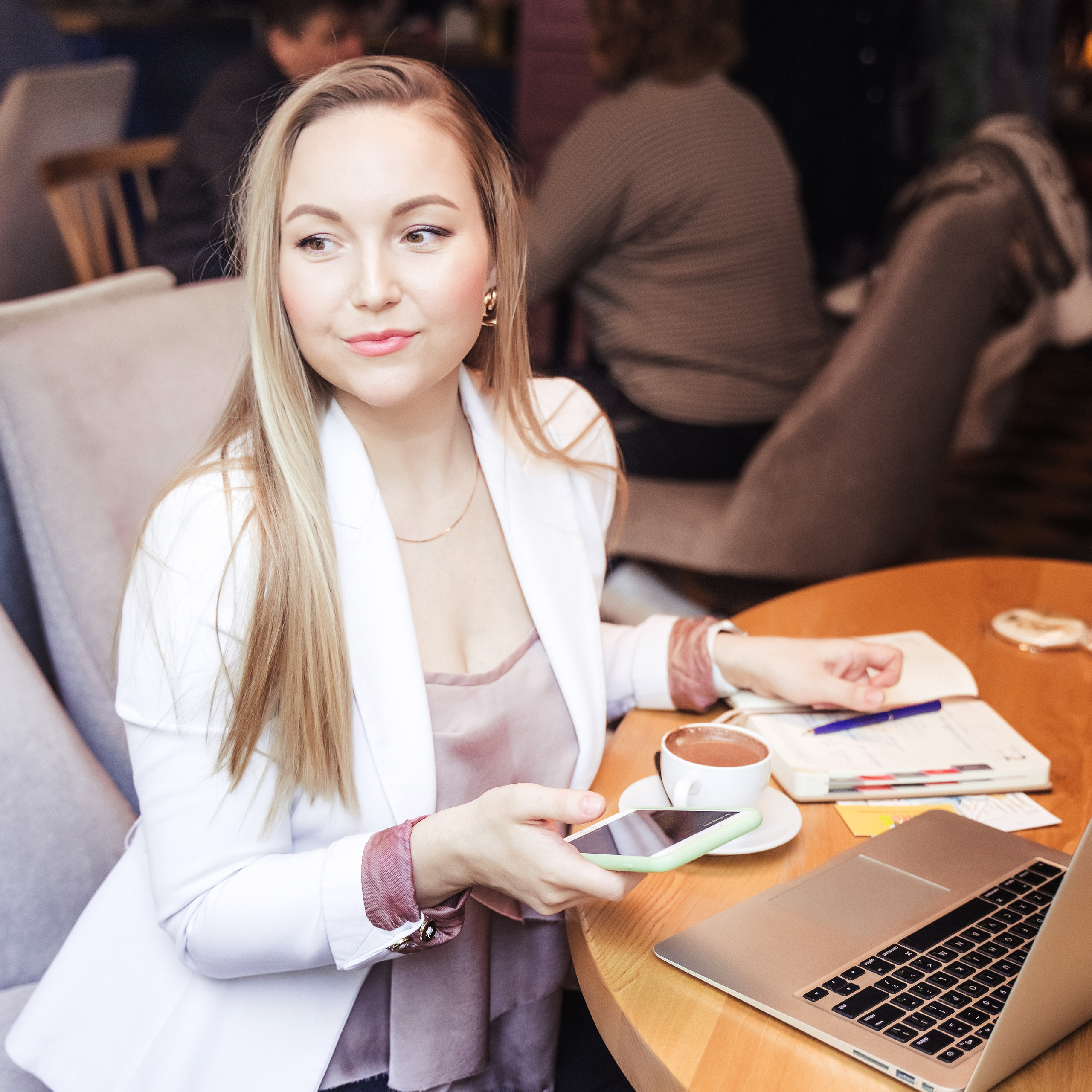 Владелица сервиса «Няня на 4ас» Екатерина Горкавчук (1 съемка, 1 час, 4 образа)