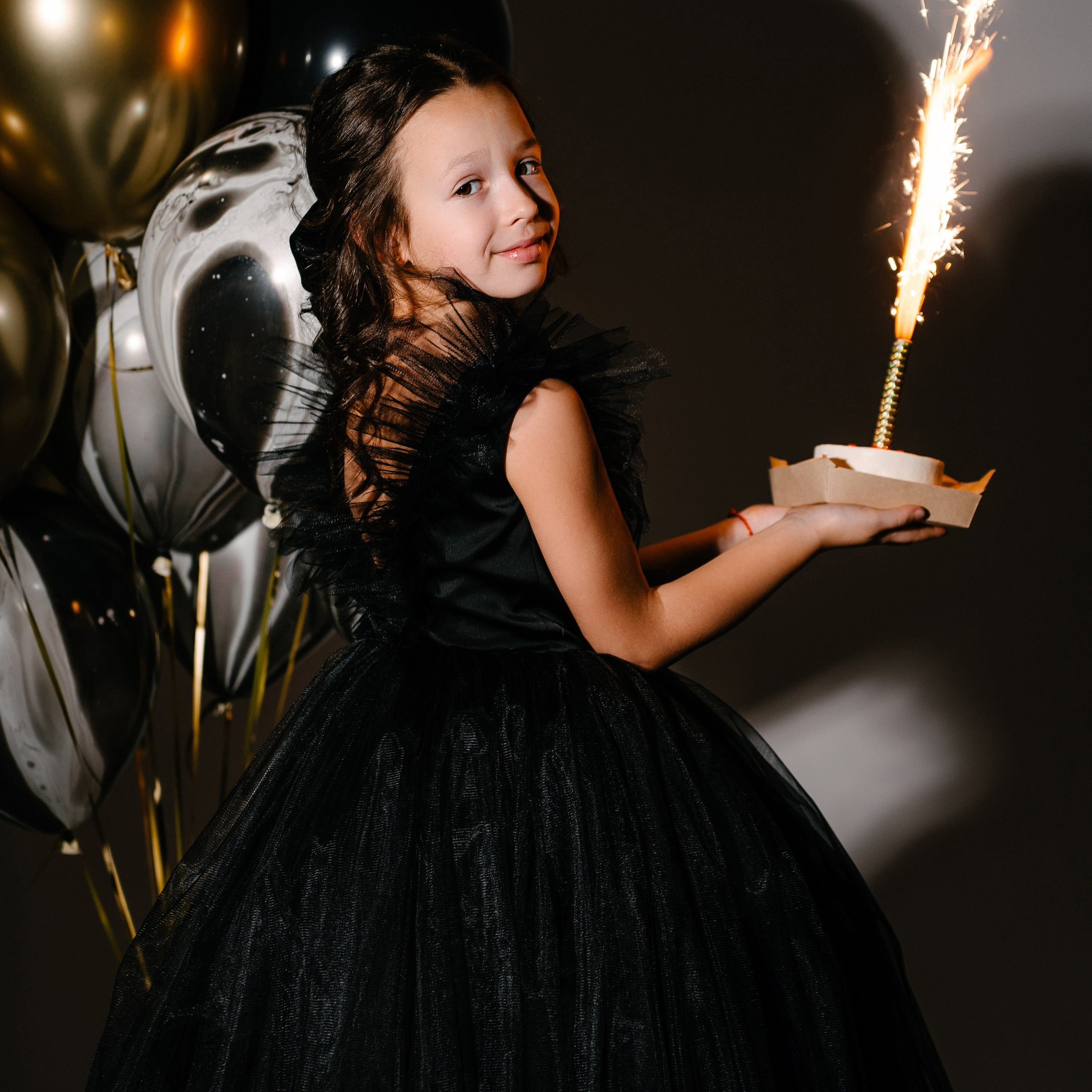 Милане 8 лет