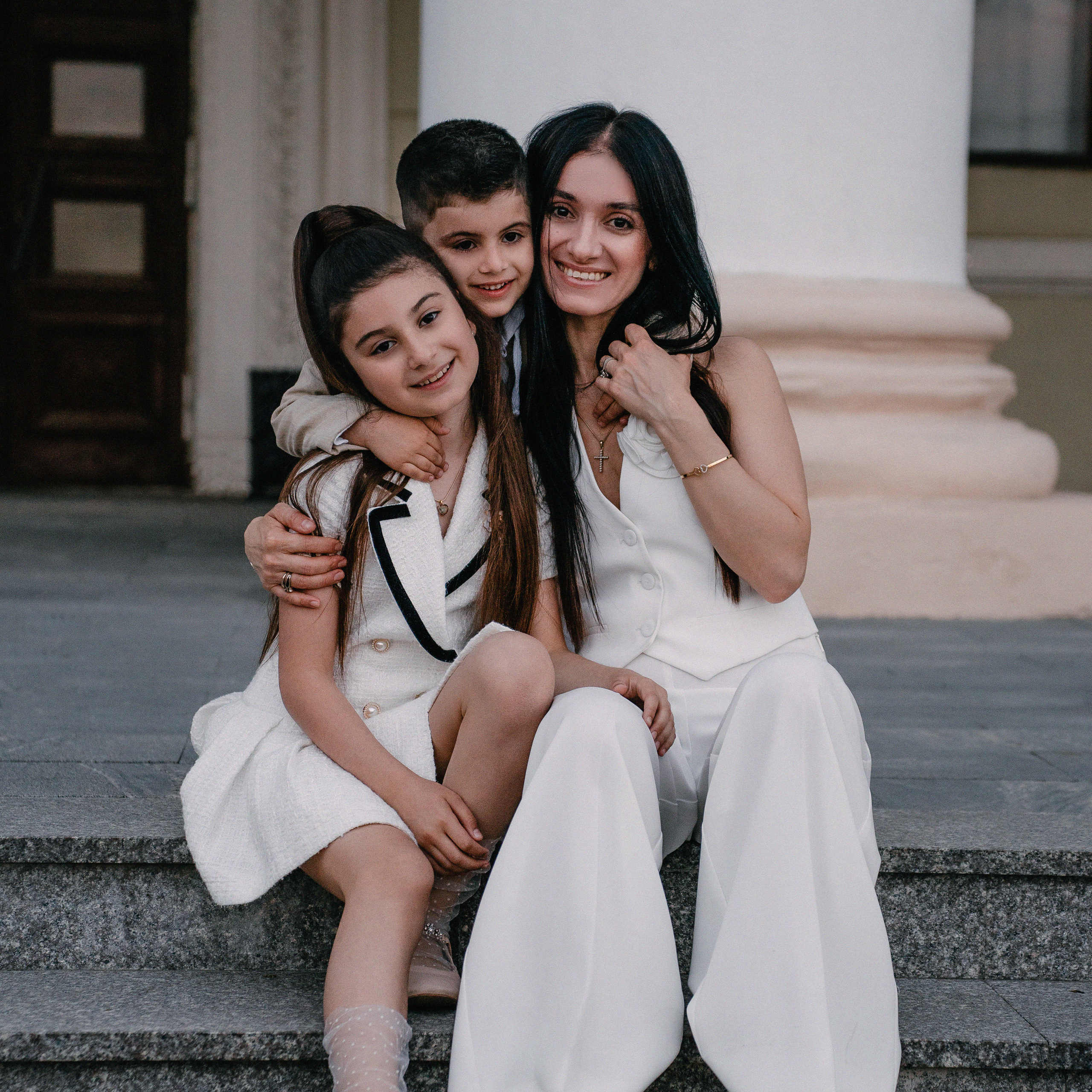 Элиза, Элина, Роберт