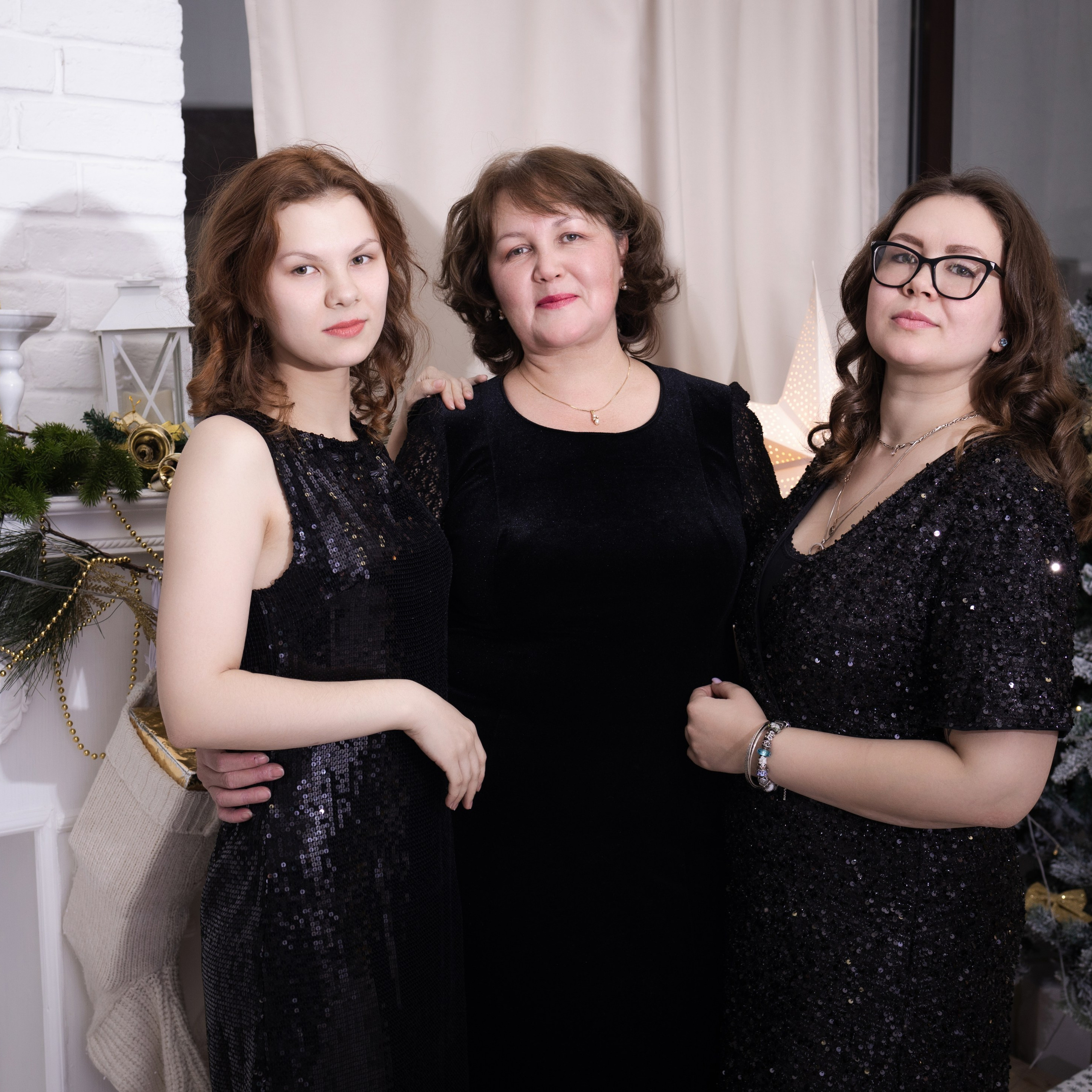 Александра, Татьяна и Юлия