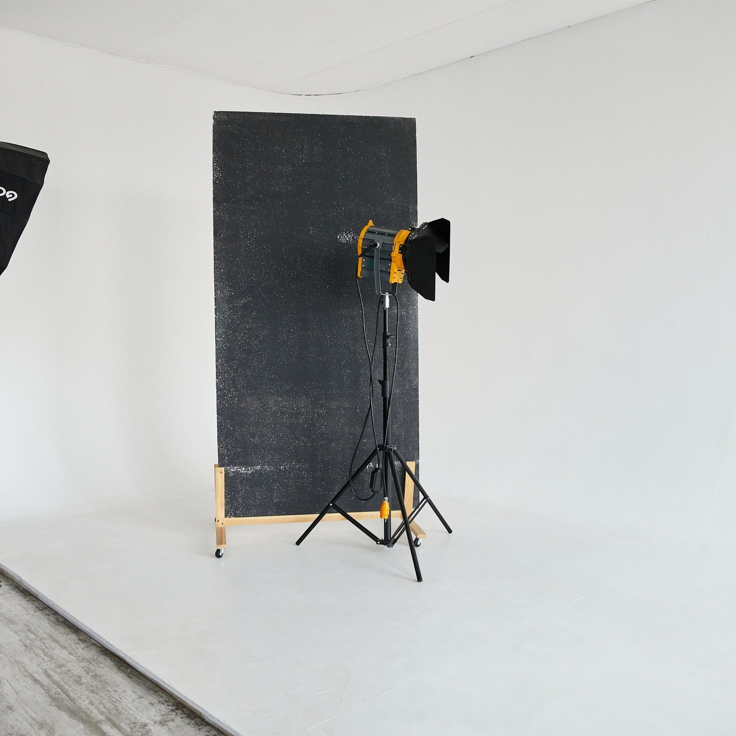 KINO (1 зал) Адрес: Пирогова 9