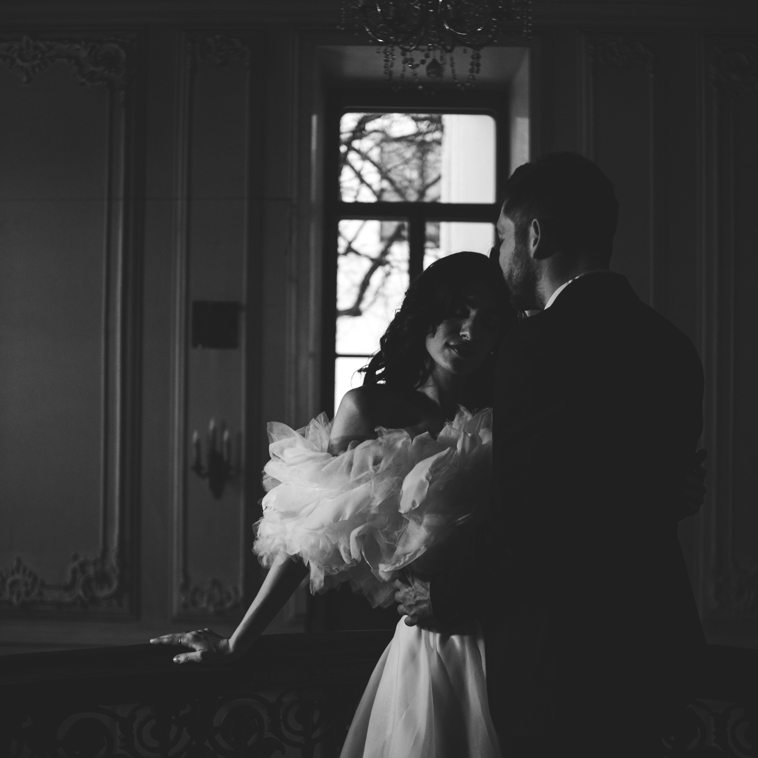 Свадебное lovestory в Пушкинской библиотеке. Фотограф в Москве