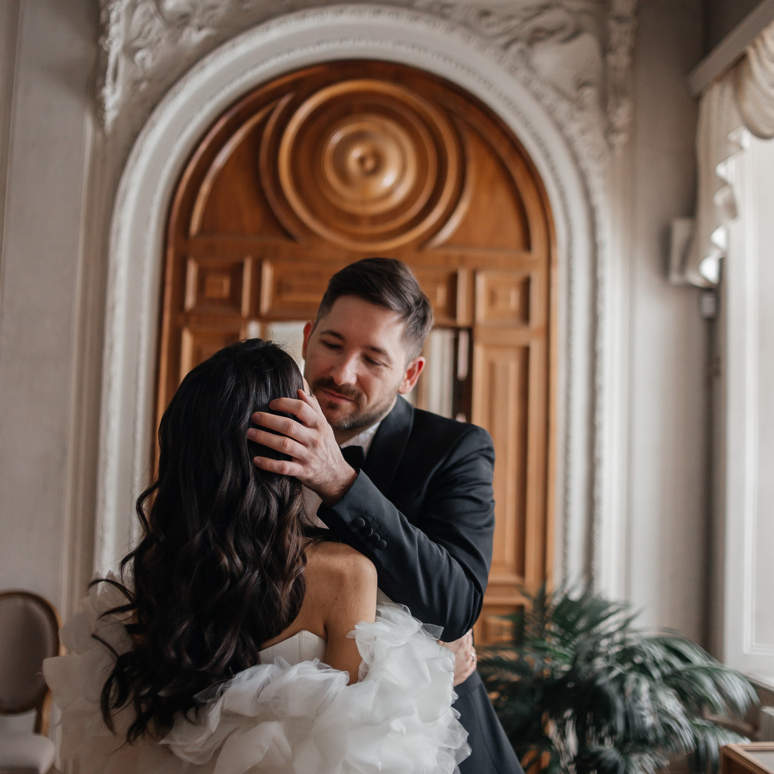 Свадебное lovestory в Пушкинской библиотеке. Фотограф в Москве