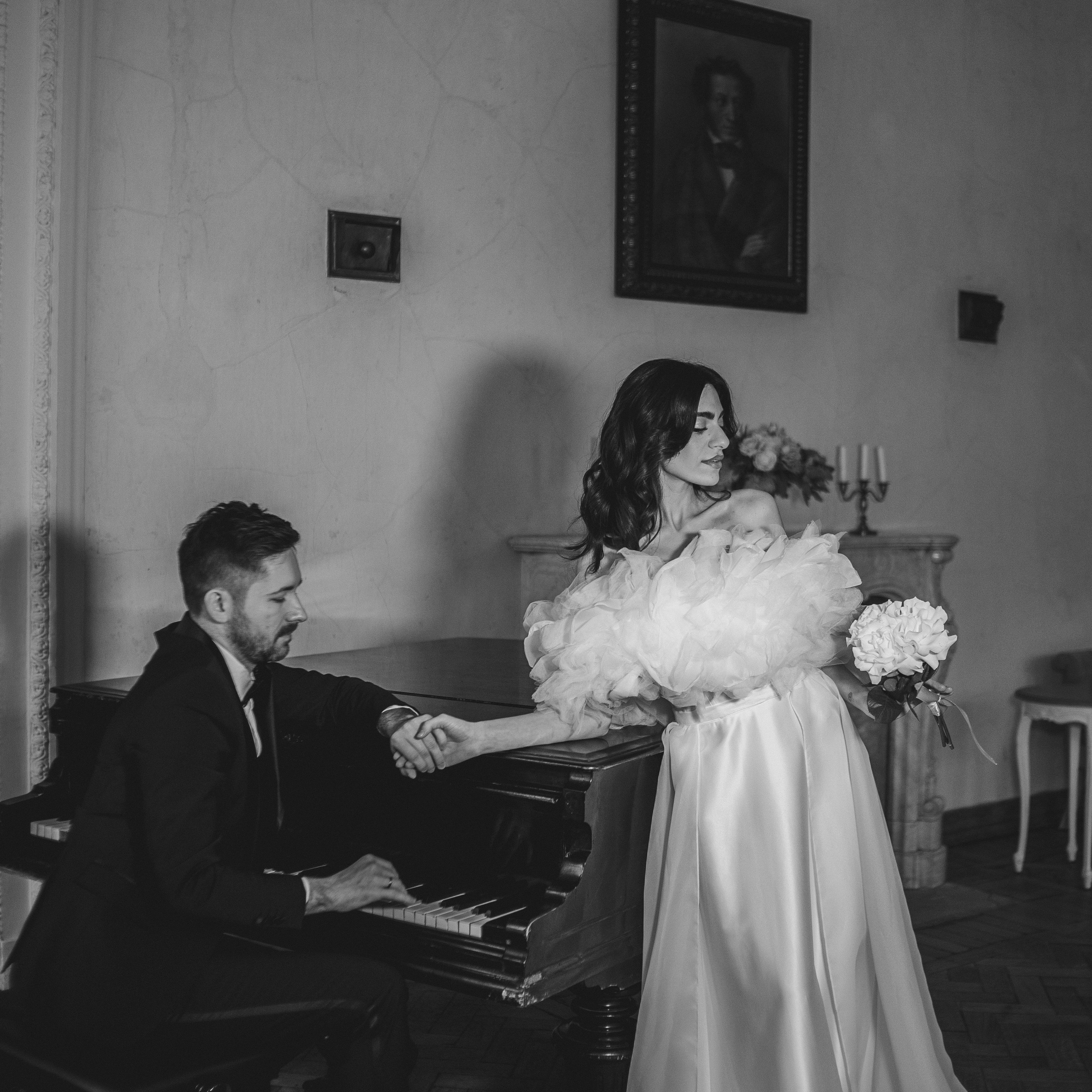 Свадебное lovestory в Пушкинской библиотеке. Фотограф в Москве