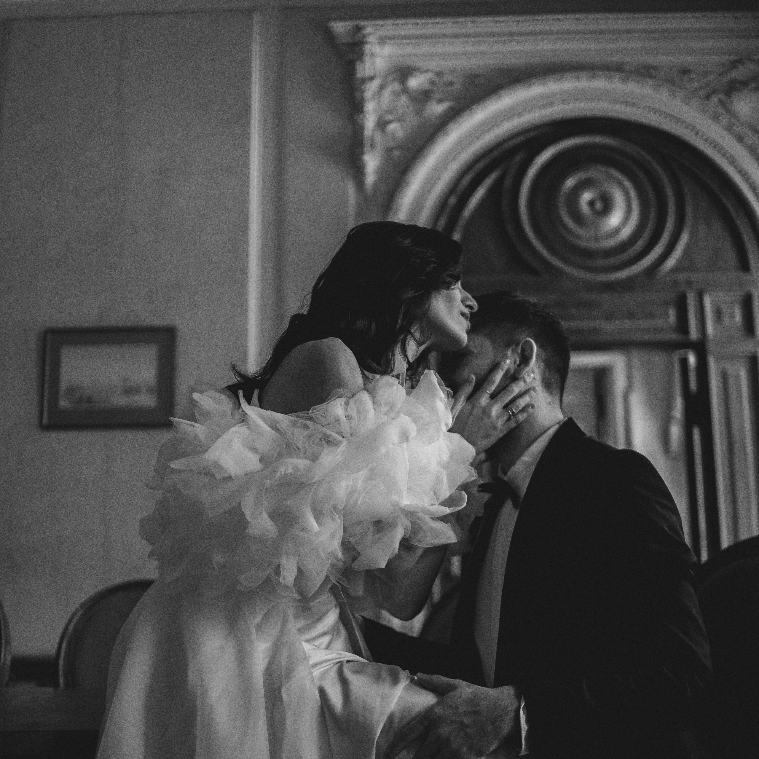 Свадебное lovestory в Пушкинской библиотеке. Фотограф в Москве