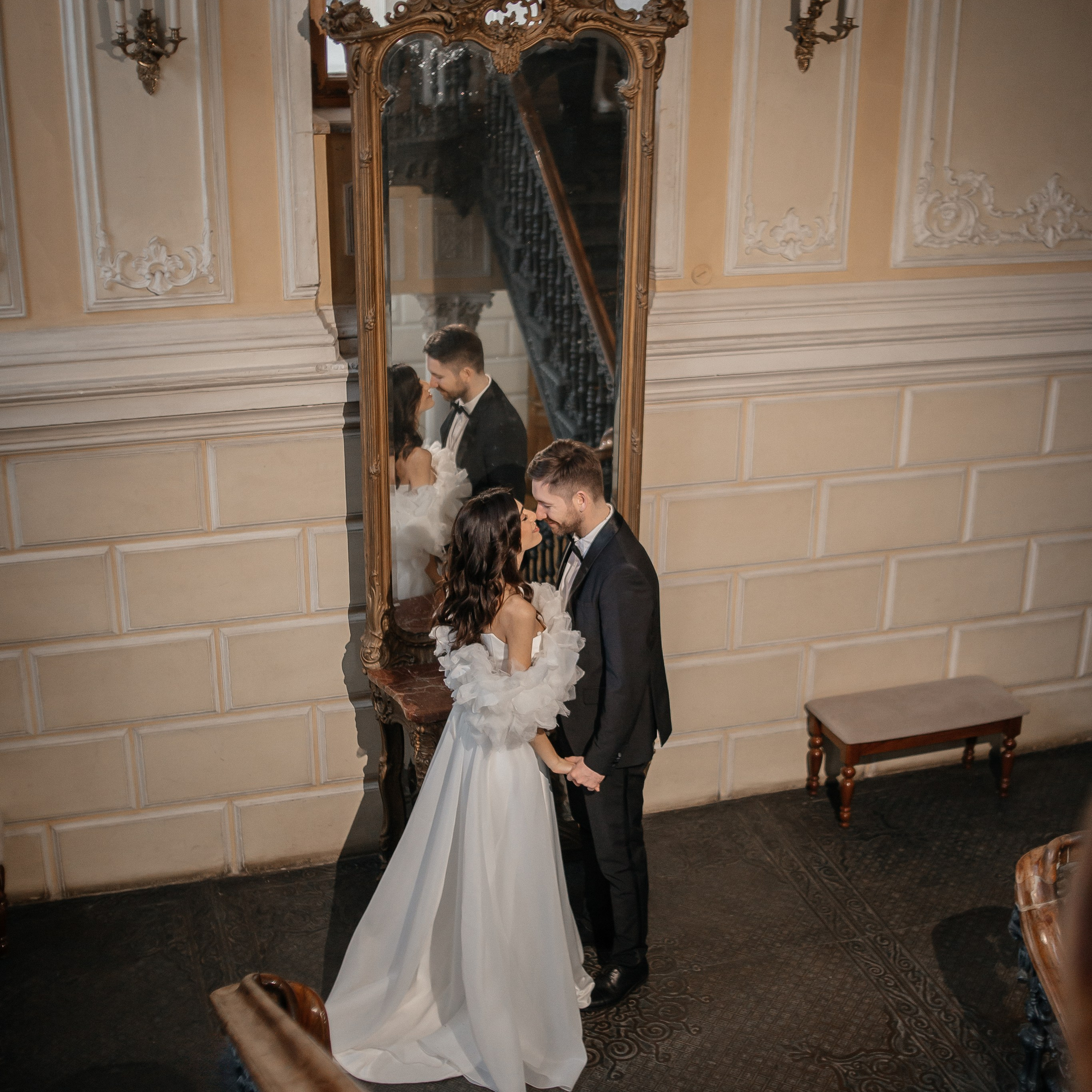 Свадебное lovestory в Пушкинской библиотеке. Фотограф в Москве