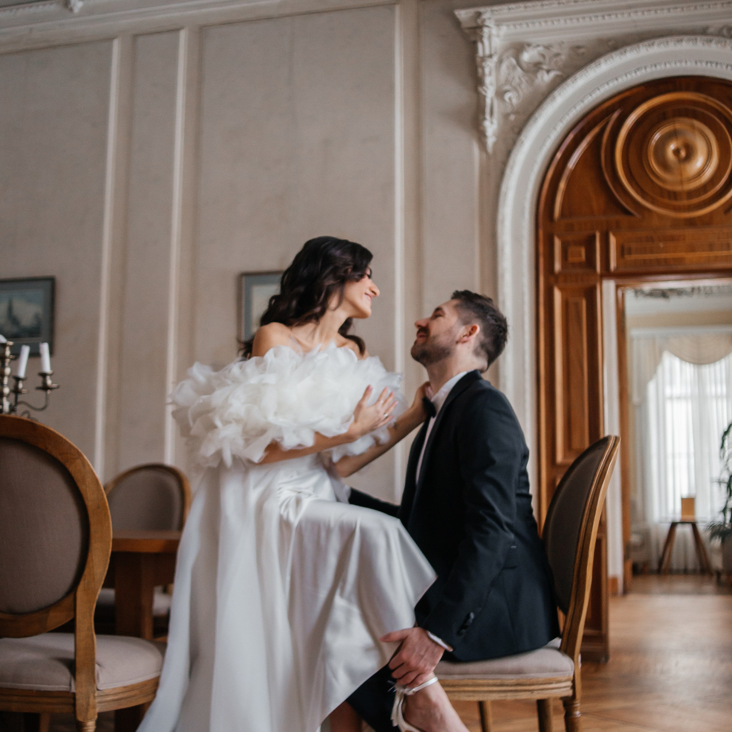 Свадебное lovestory в Пушкинской библиотеке. Фотограф в Москве