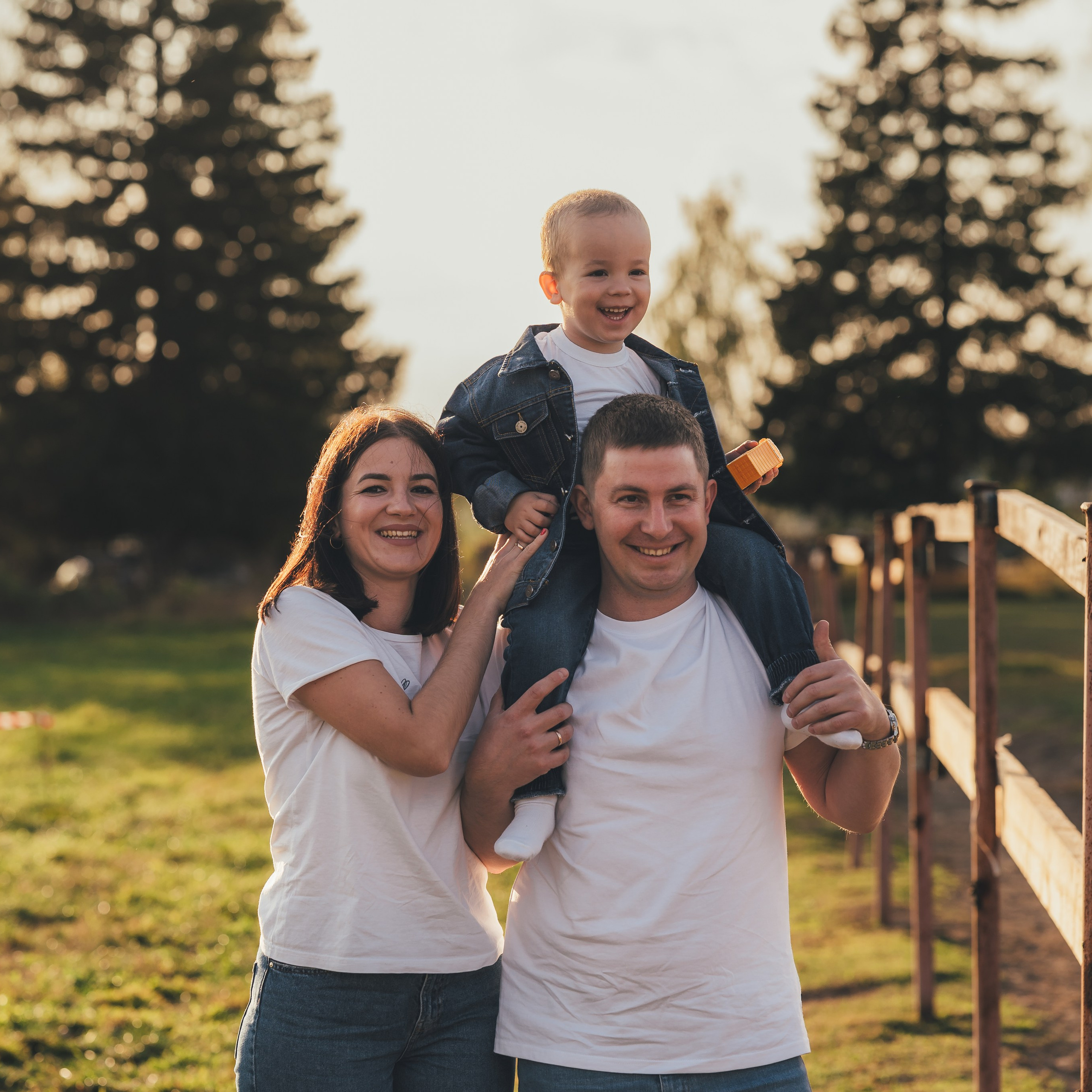 Елена с семьей, Фрязино, усадьба Гребнево