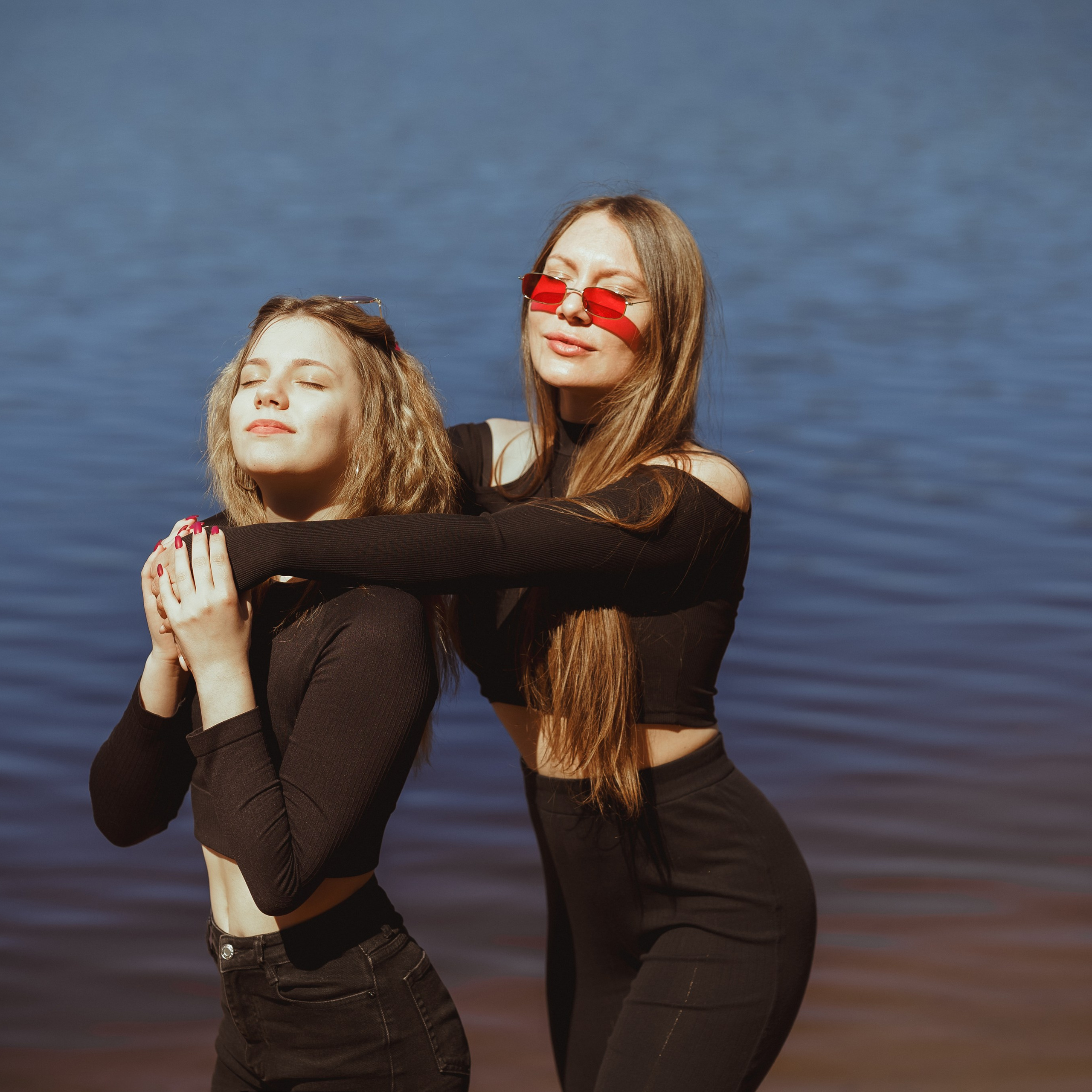 Мама с дочкой, Гребнево