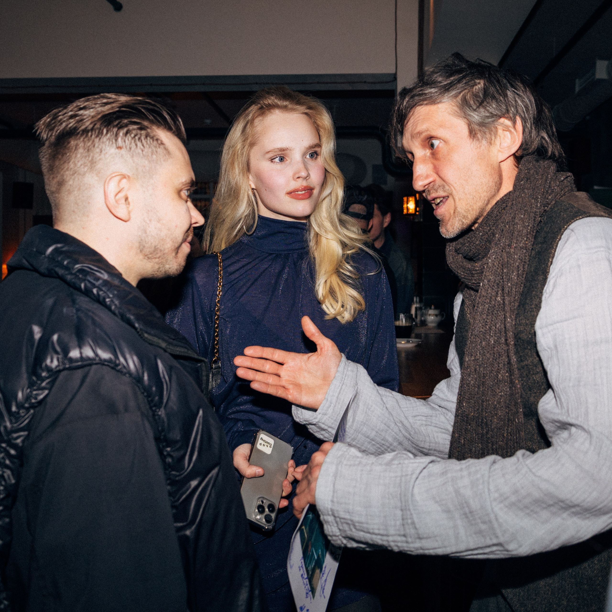 Шапка «Открой вино»