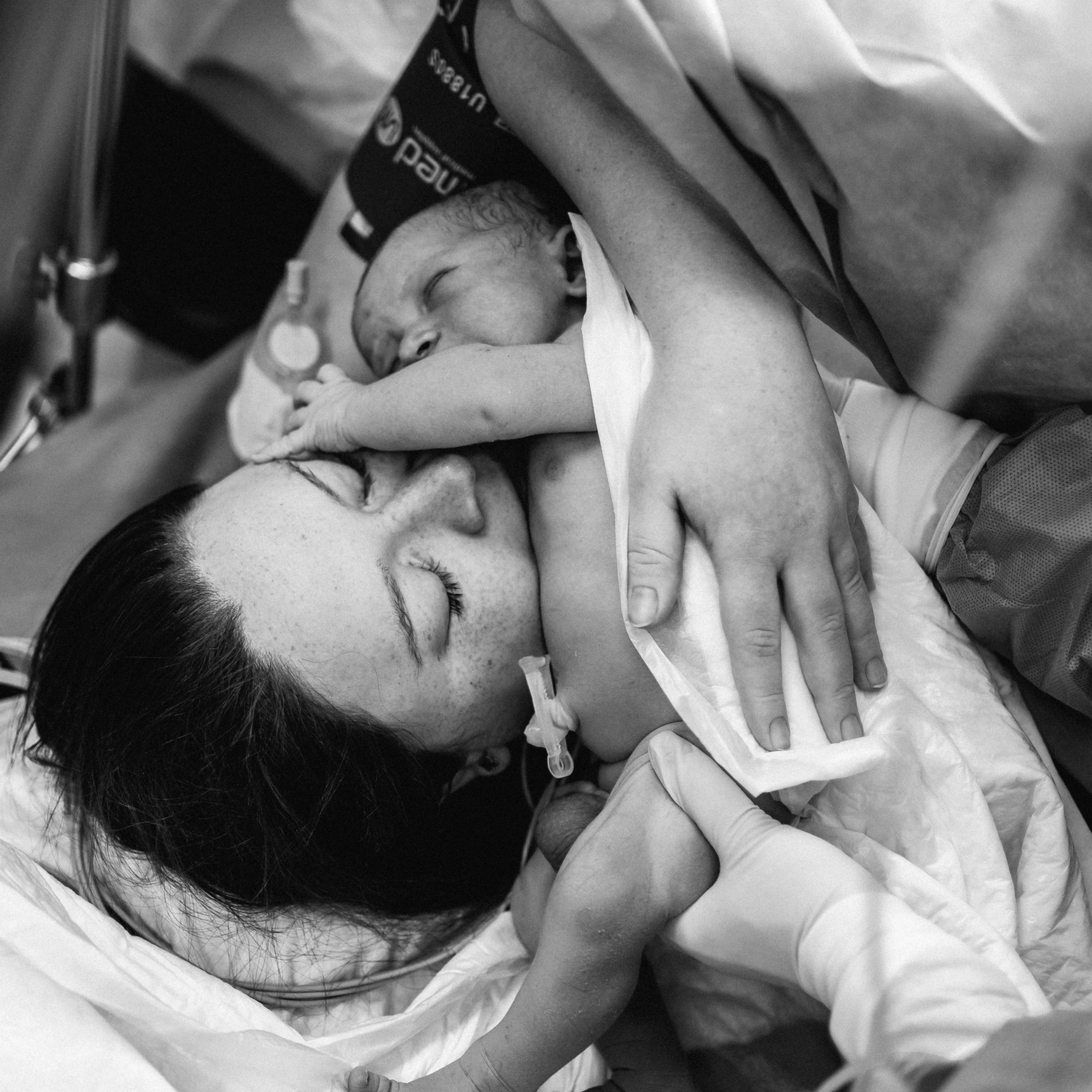 Съемка родов ЧБ