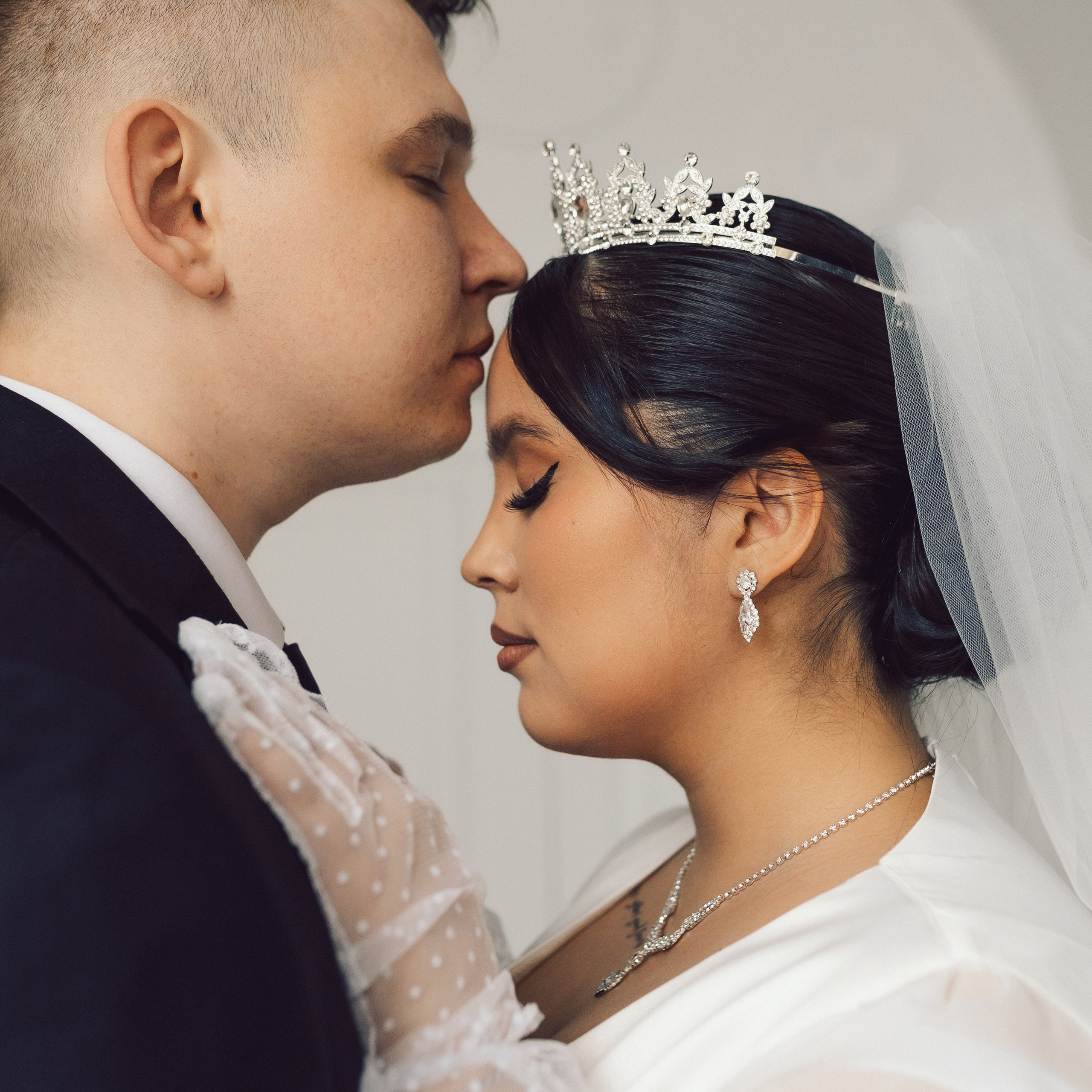 Свадебная съемка в студии