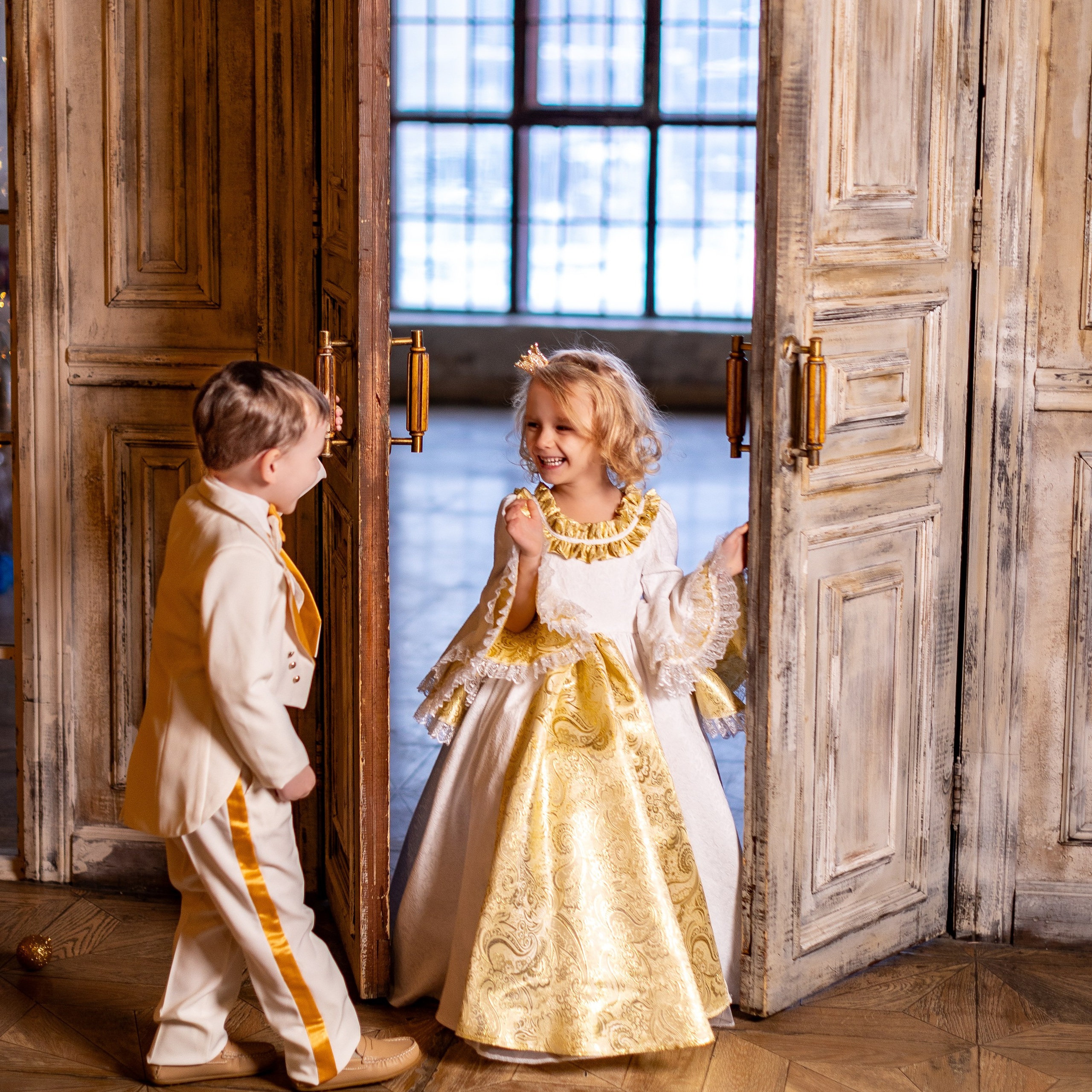 Принц Ярослав и принцесса Анечка