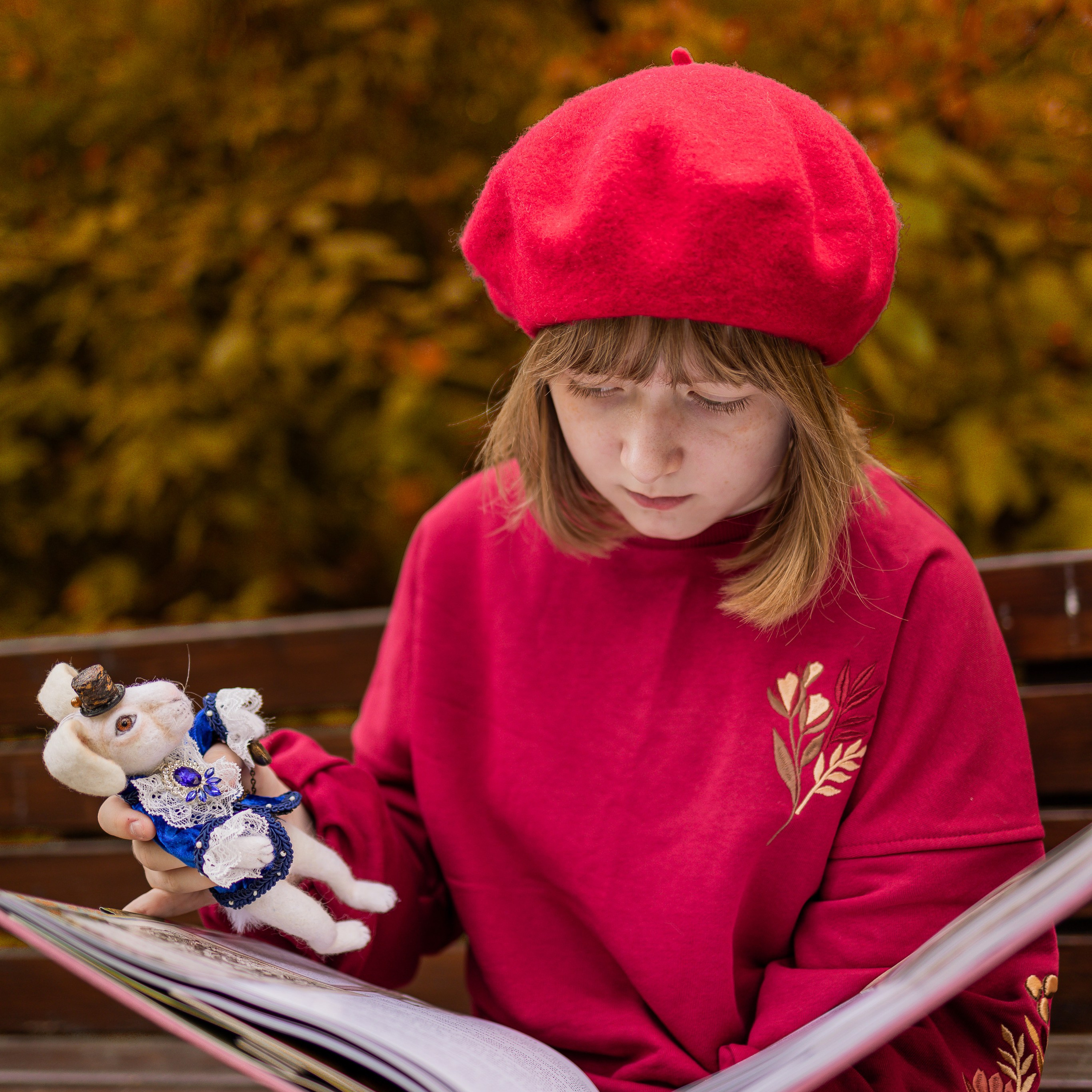 Маша «По следам белого кролика»