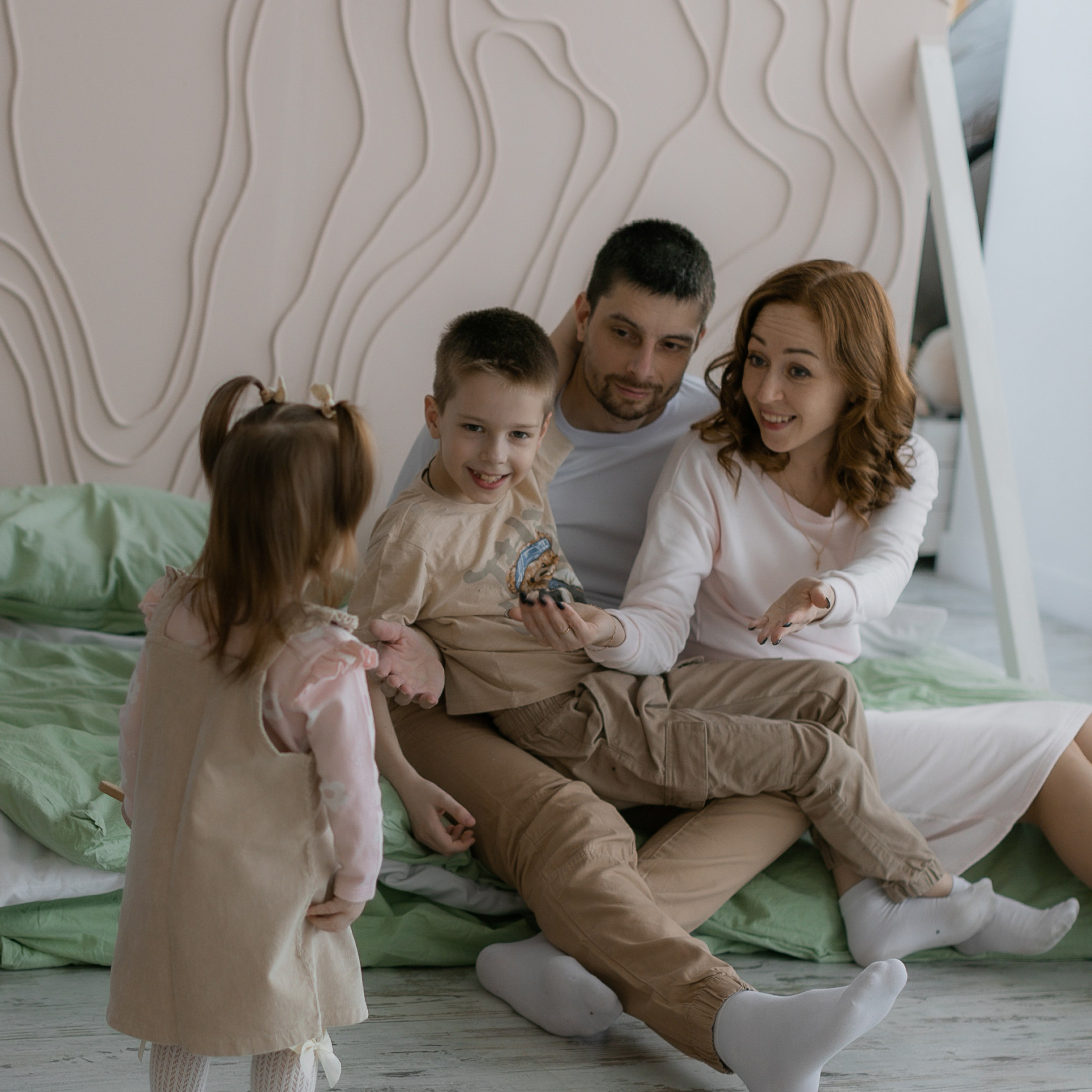 Счастье — это мы!